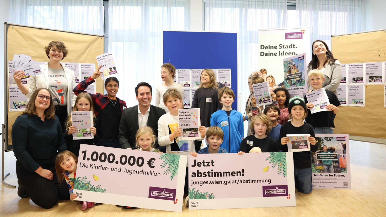Vizebürgermeister Christoph Wiederkehr (Neos) gab den Startschuss zum Online-Voting "Dein Wien for Future", vergeben werden eine Mio. Euro.
