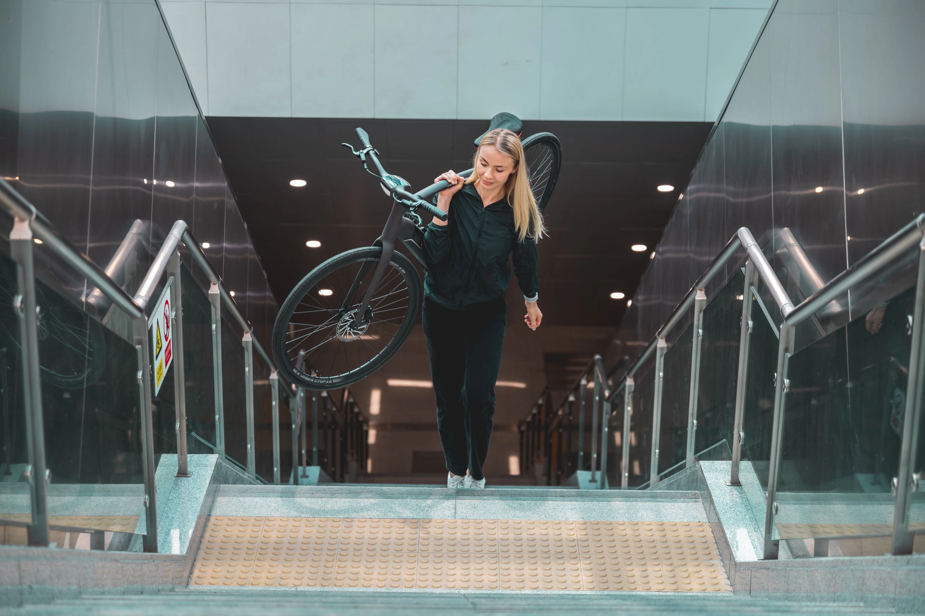 Lightweight unter den E-Bikes: 15kg (inkl. Akku) dank des Carbon-Designs