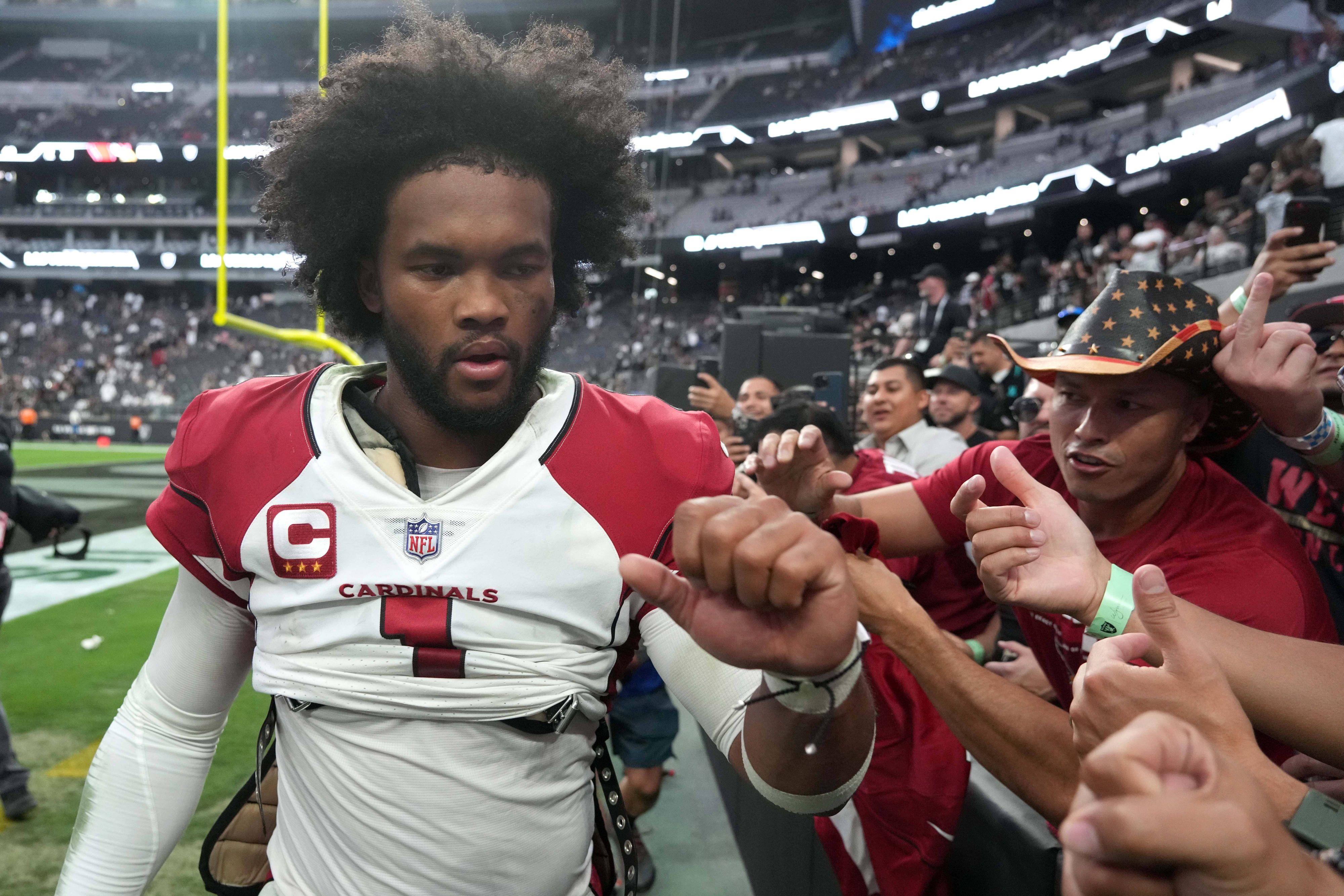 Kyler Murray soll nach dem Spiel von einem Fan ins Gesicht geschlagen worden sein. 