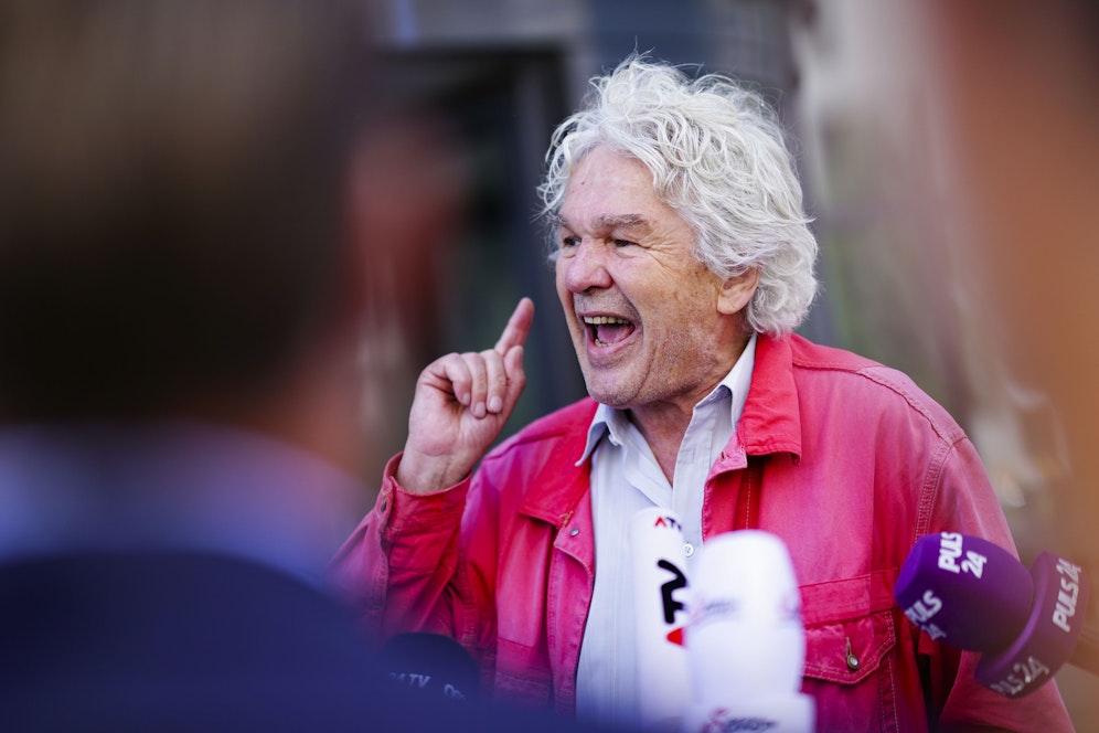 Lässt deftige Worte regnen, spricht aber Van der Bellen bereits den Wahlsieg zu: Heinrich Staudinger.