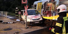 Lenker von Kleinbus bei Kollision mit Zug verletzt