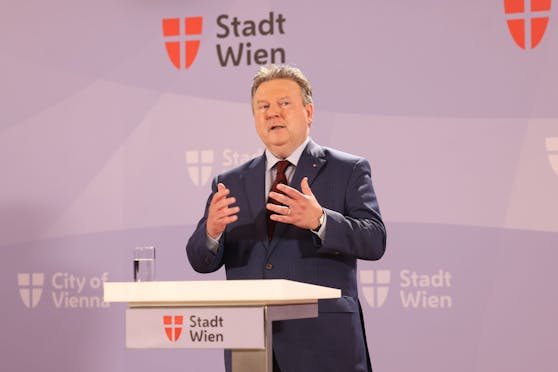 Bürermeister Michael Ludwig (SPÖ) ist in der Wien Energie U-Kommission als Zeuge geladen.