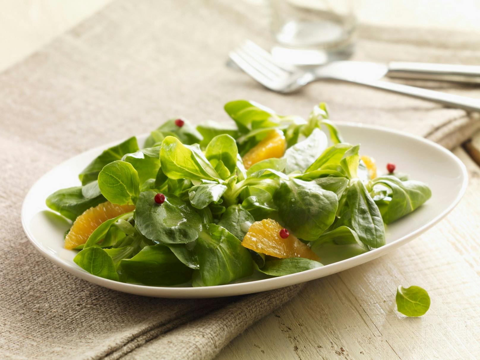 Ekel-Alarm im Supermarkt – diese Salate sind verschimmelt