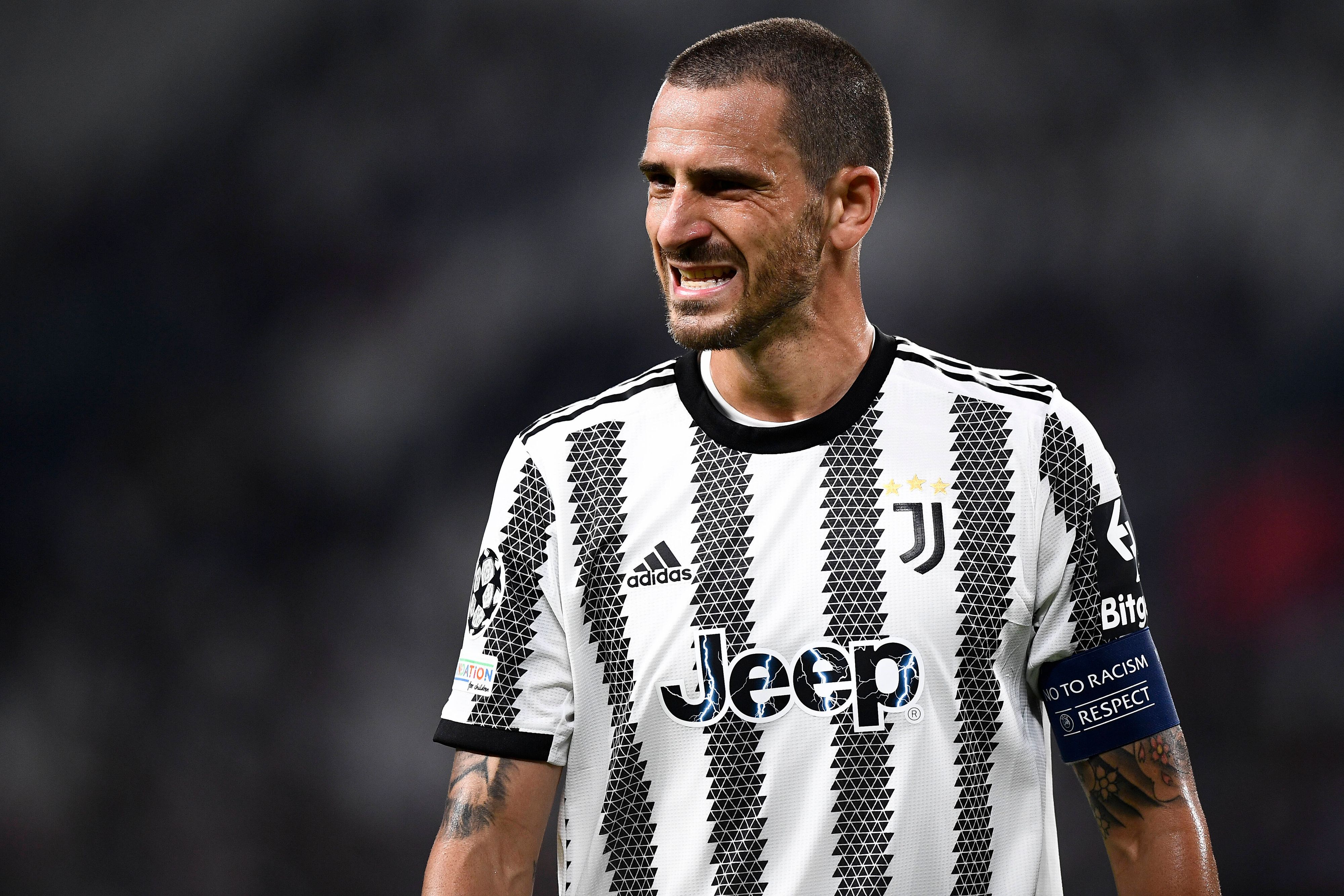 Juve-Kapitän Leonardo Bonucci wird von den eigenen Ultras angegriffen. 