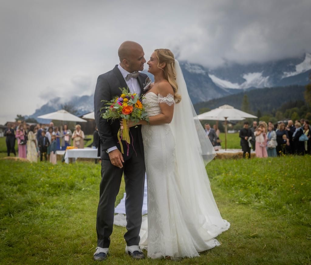 Gefeiert wurde beim Stanglwirt in Tirol.