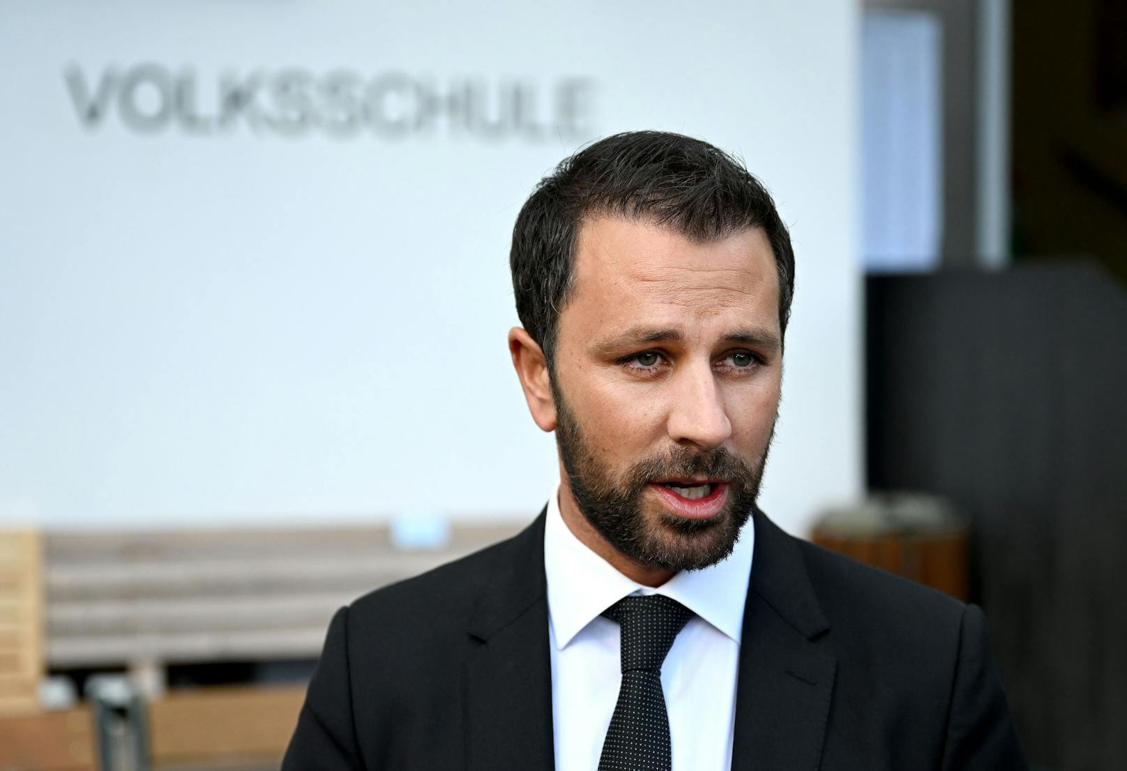 SPÖ-Spitzenkandidat <strong>Georg Dornauer</strong> gab seine Stimme zur Tiroler Landtagswahl in Sellrain ab.