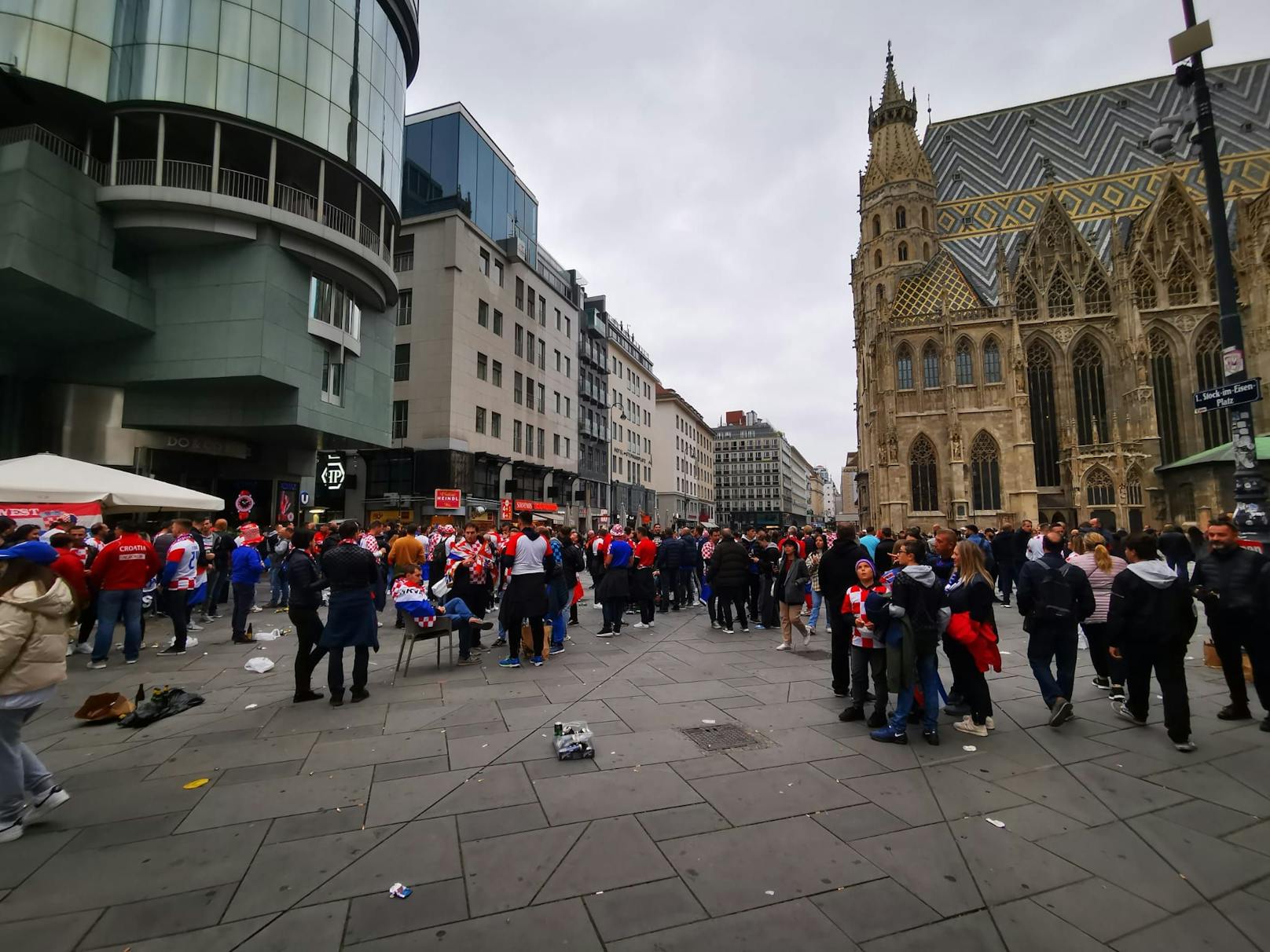 Hunderte Kroaten machten sich auf den Weg in Richtung Ernst-Happel-Stadion.