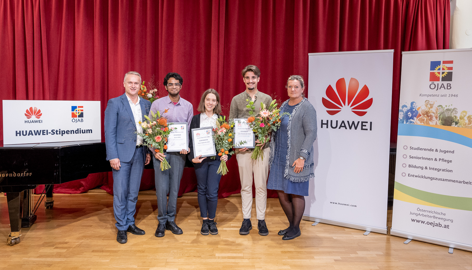 Erich Manzer (Huawei), Kevin Kain, Fanni Gabriela Südi, João Pinheiro da Silva, Dr. Monika Schüssler (ÖJAB).