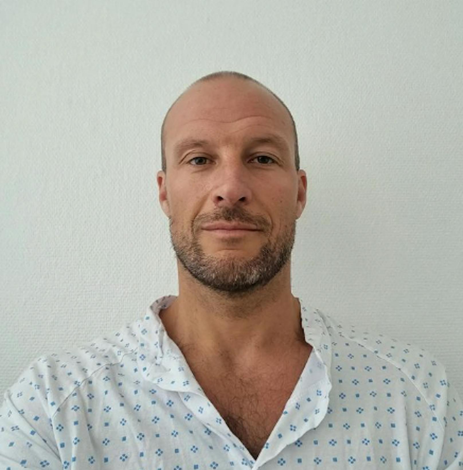 Aksel Lund Svindal machte vor wenigen Tagen noch ein Selfie im Spitals-Outfit.