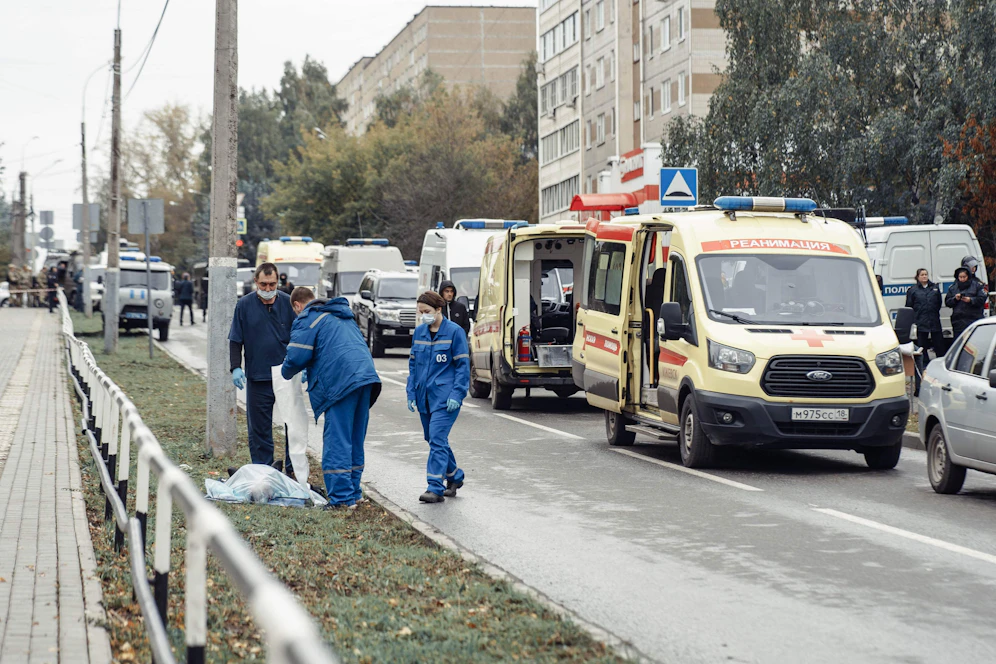 In Ischewsk hat am Montag ein bewaffneter Mann mehrere Kinder an einer Schule getötet.