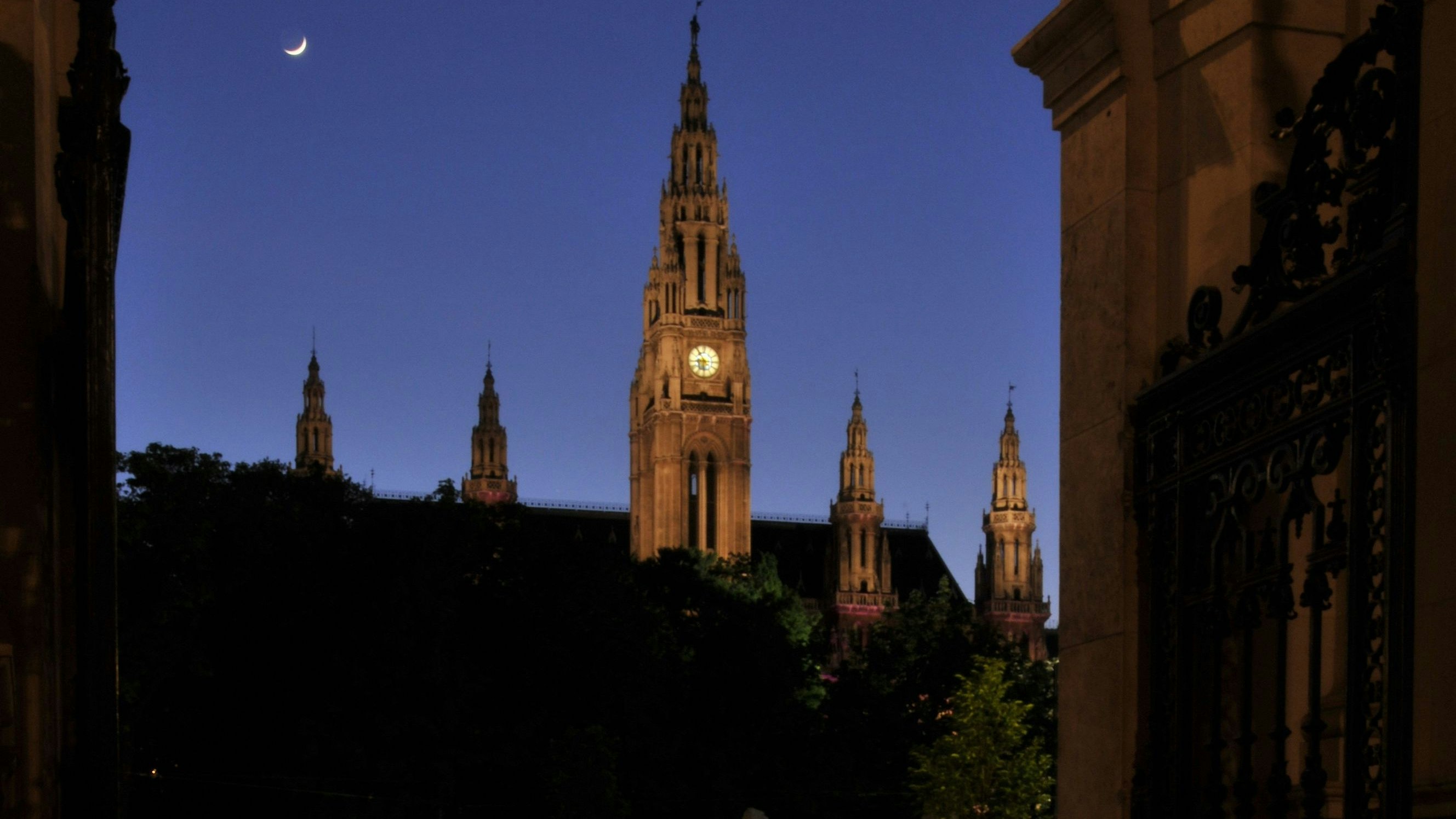 Download von www.picturedesk.com am 27.09.2022 (09:03).  Wien, Rathaus, Festwocheneröffnung - Vienna, Town Hall - 20150101_PD8965 - Rechteinfo: Rights Managed (RM)