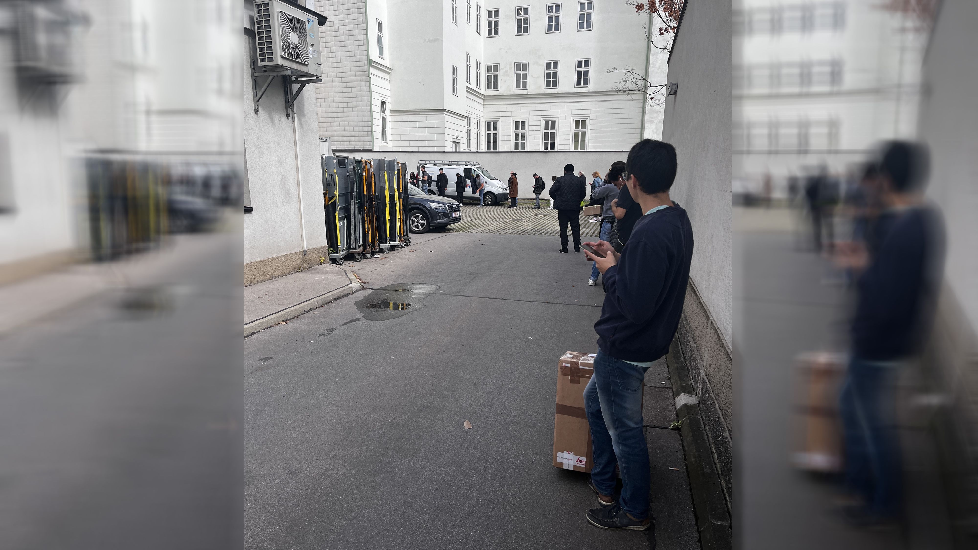Hunderte Wiener stehen stundenlang für Klimabonus an