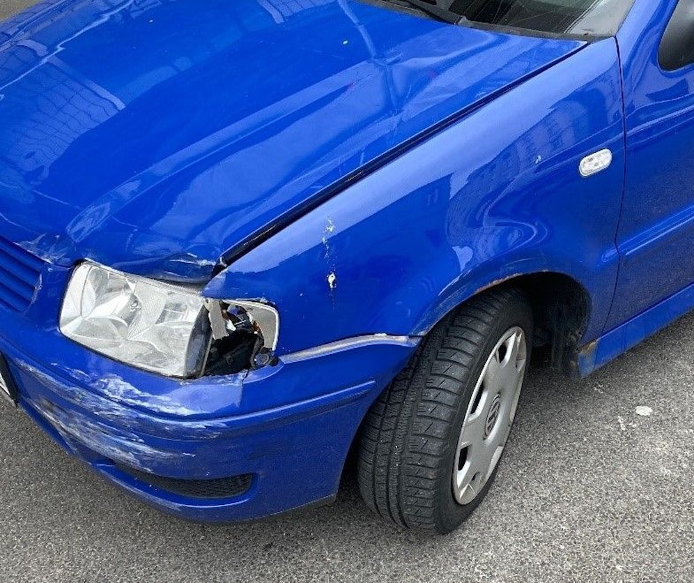 Erst nach der Kollision mit einem anderen Wagen konnte der Alko-Lenker angehalten werden.