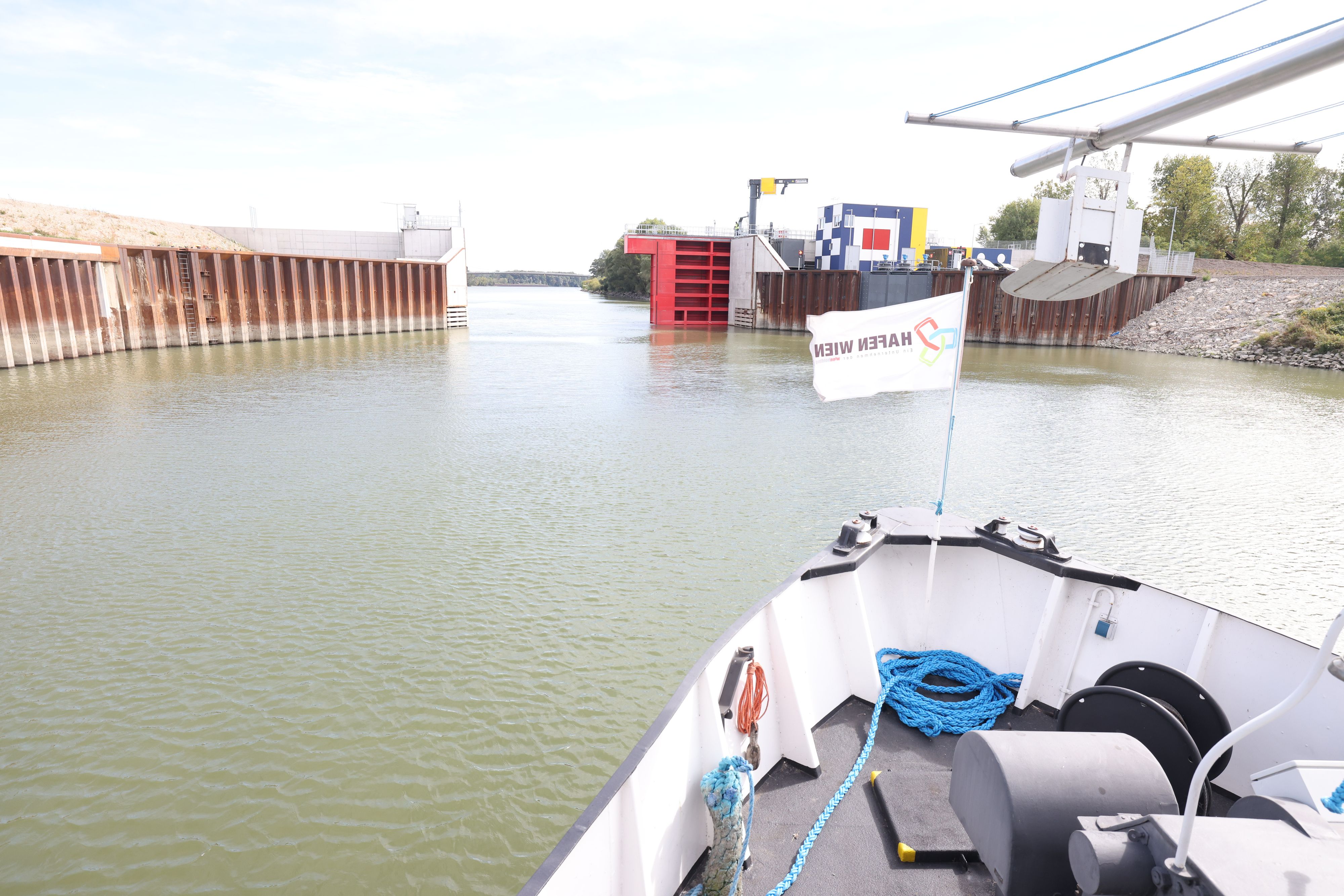 Riesiges Tor Schützt Nun Alberner Hafen Vor Hochwasser | Heute.at