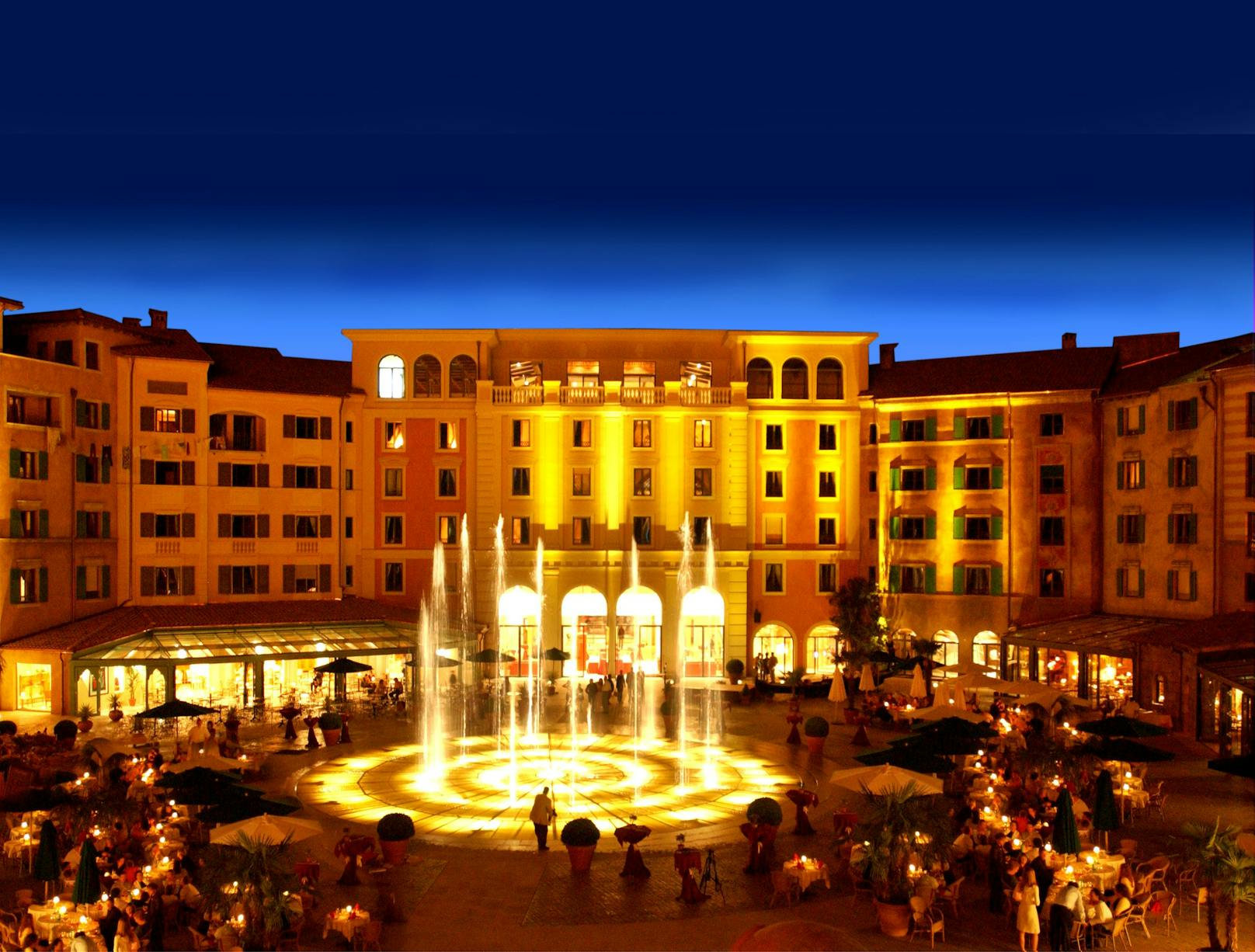 Europa-Park Erlebnis-Resort: Colosseo Piazza