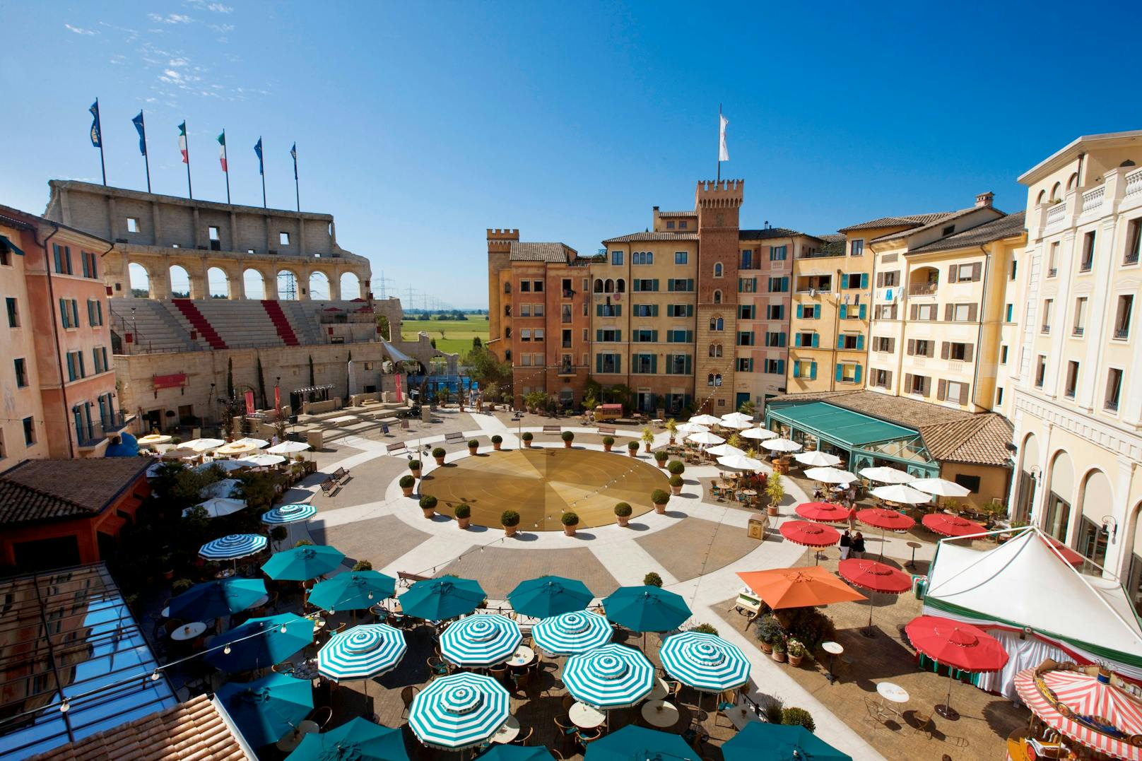 Europa-Park Erlebnis-Resort: Colosseo Piazza