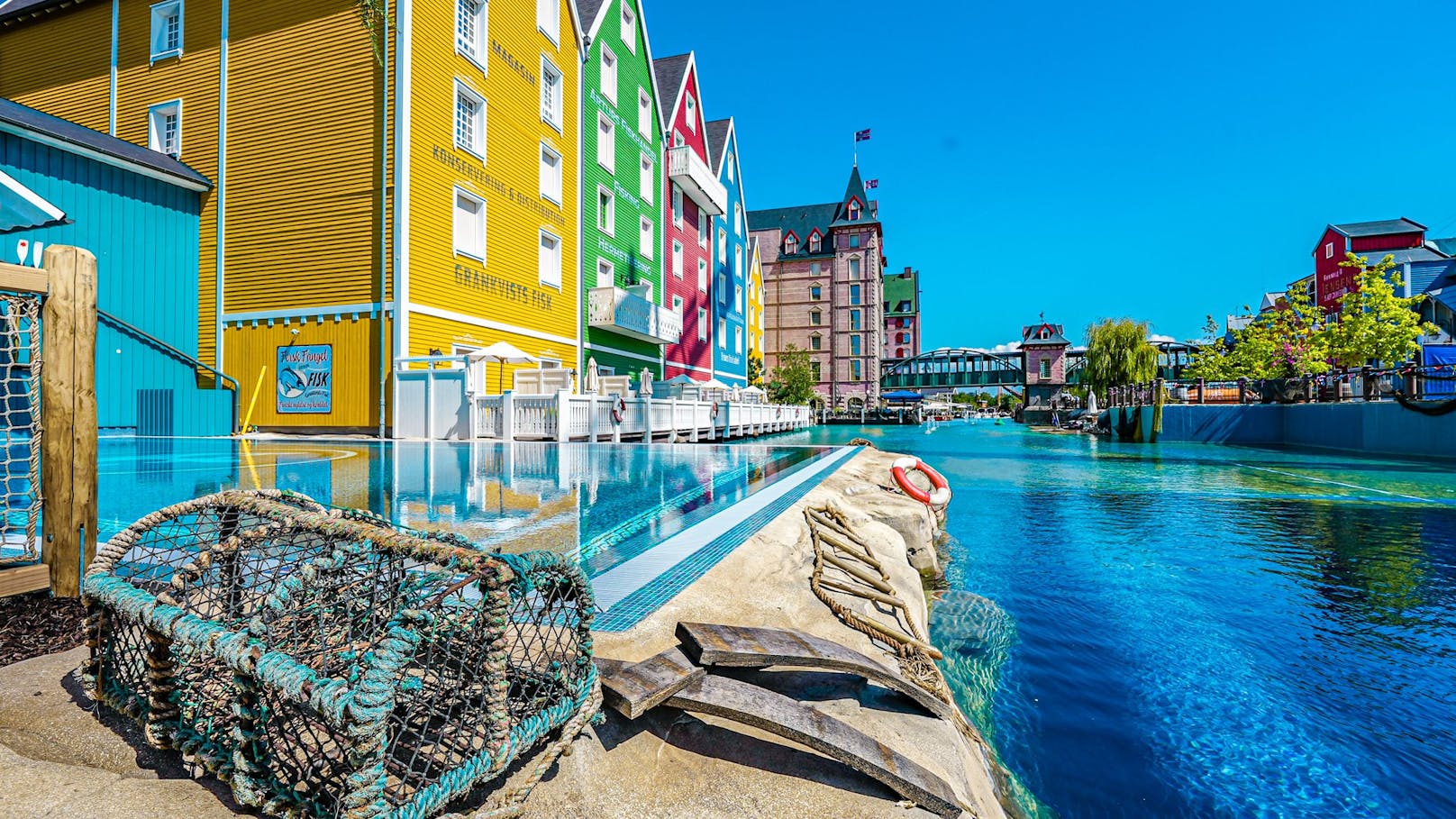 Europa-Park Erlebnis-Resort: Hotel Kronasar Infinity Pool