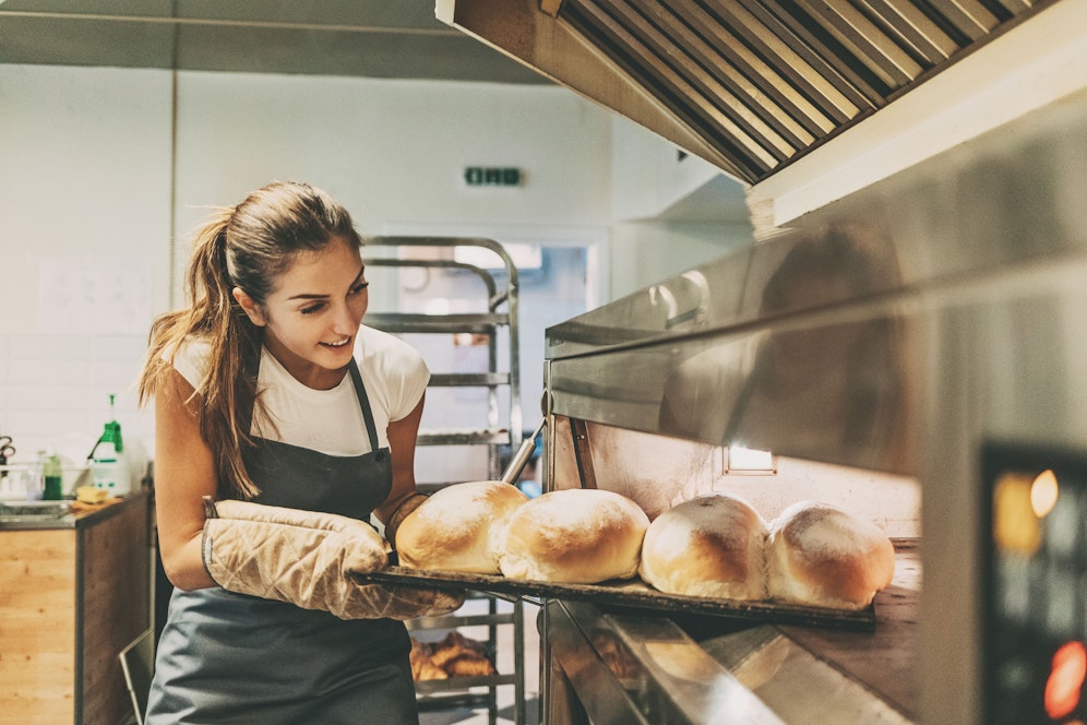 Nach ihrer Kündigung verging der Bäckerin das Lachen. (Symbolbild)