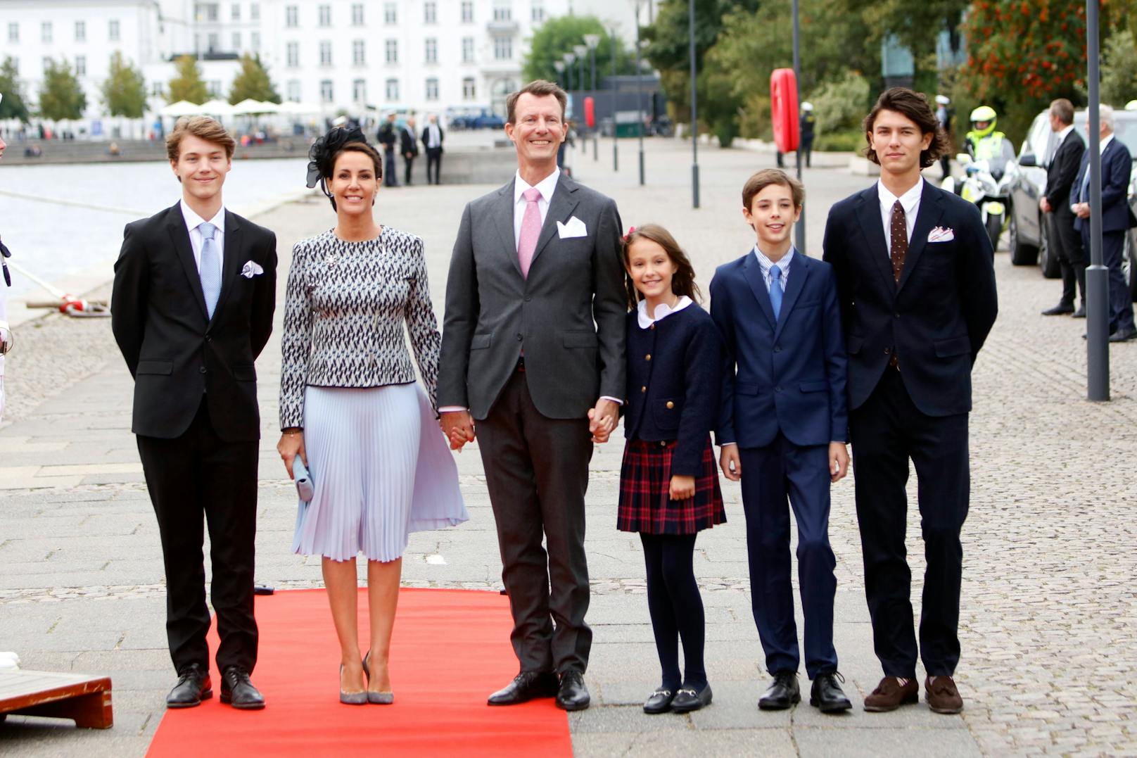 Prinz Joachim und Prinzessin  Marie mit ihren Kindern Nikolai, Felix, Henrik und Athena 