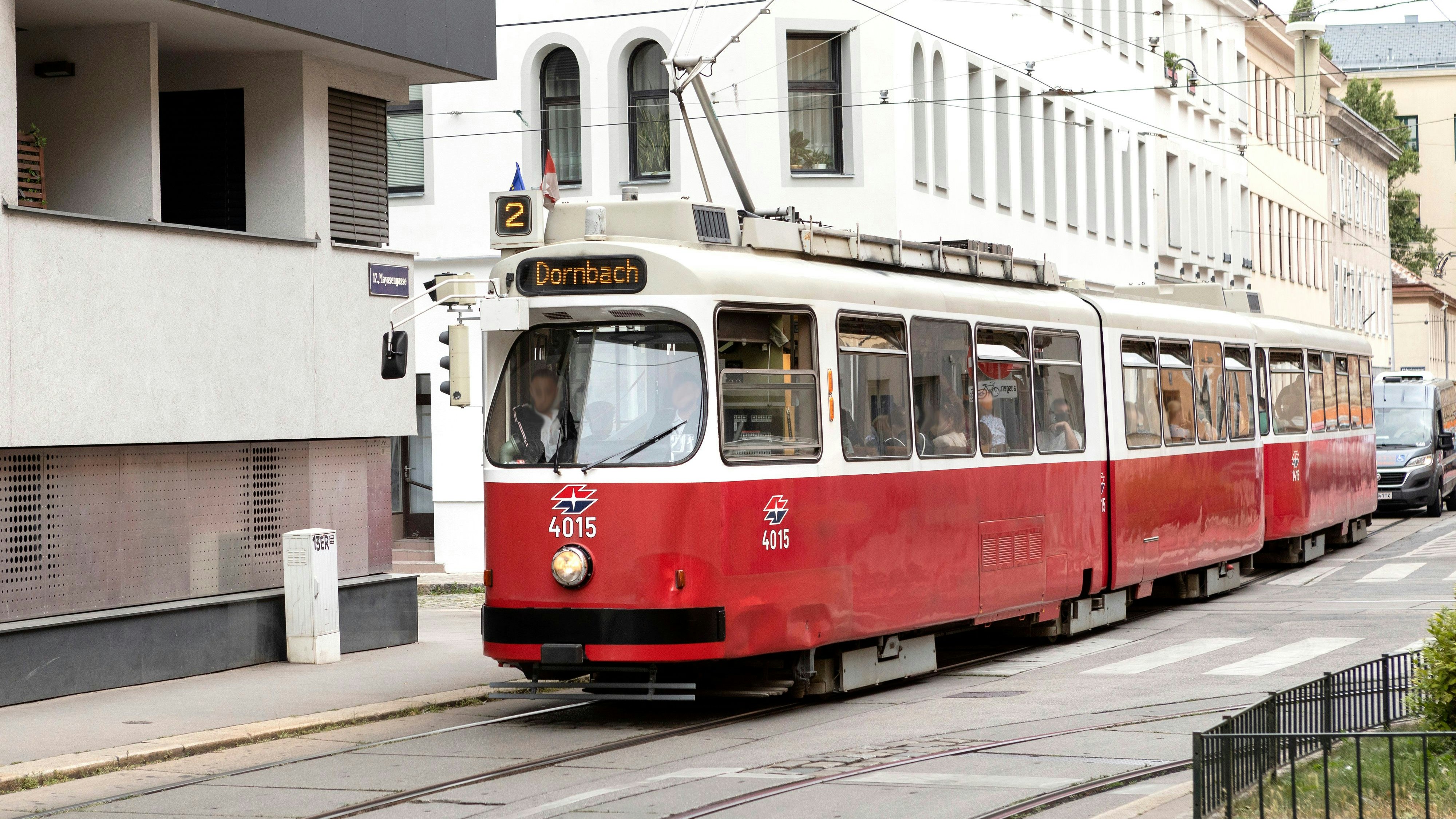 Personalprobleme führen bei einzelnen Straßenbahnlinien zunehmend zu längeren Intervallen und Wartezeiten