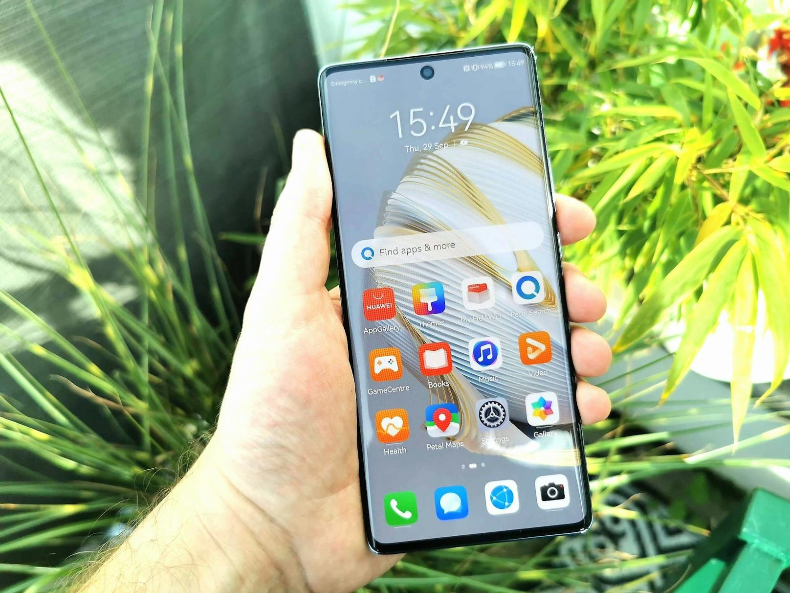 Das Huawei Nova 10 wittert jedenfalls Flaggschiff-Luft – vor allem Display, Verarbeitung und Ladung überzeugen auf ganzer Linie. Die Highlights sind aber...