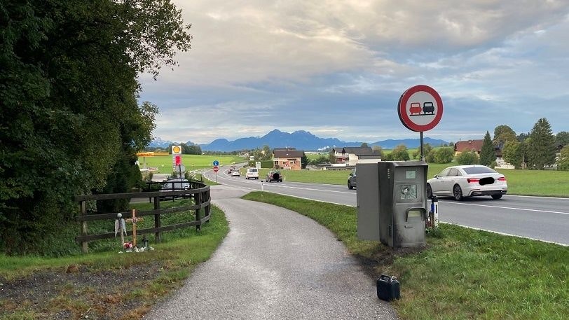 Das Radargerät wurde mutwillig beschädigt.