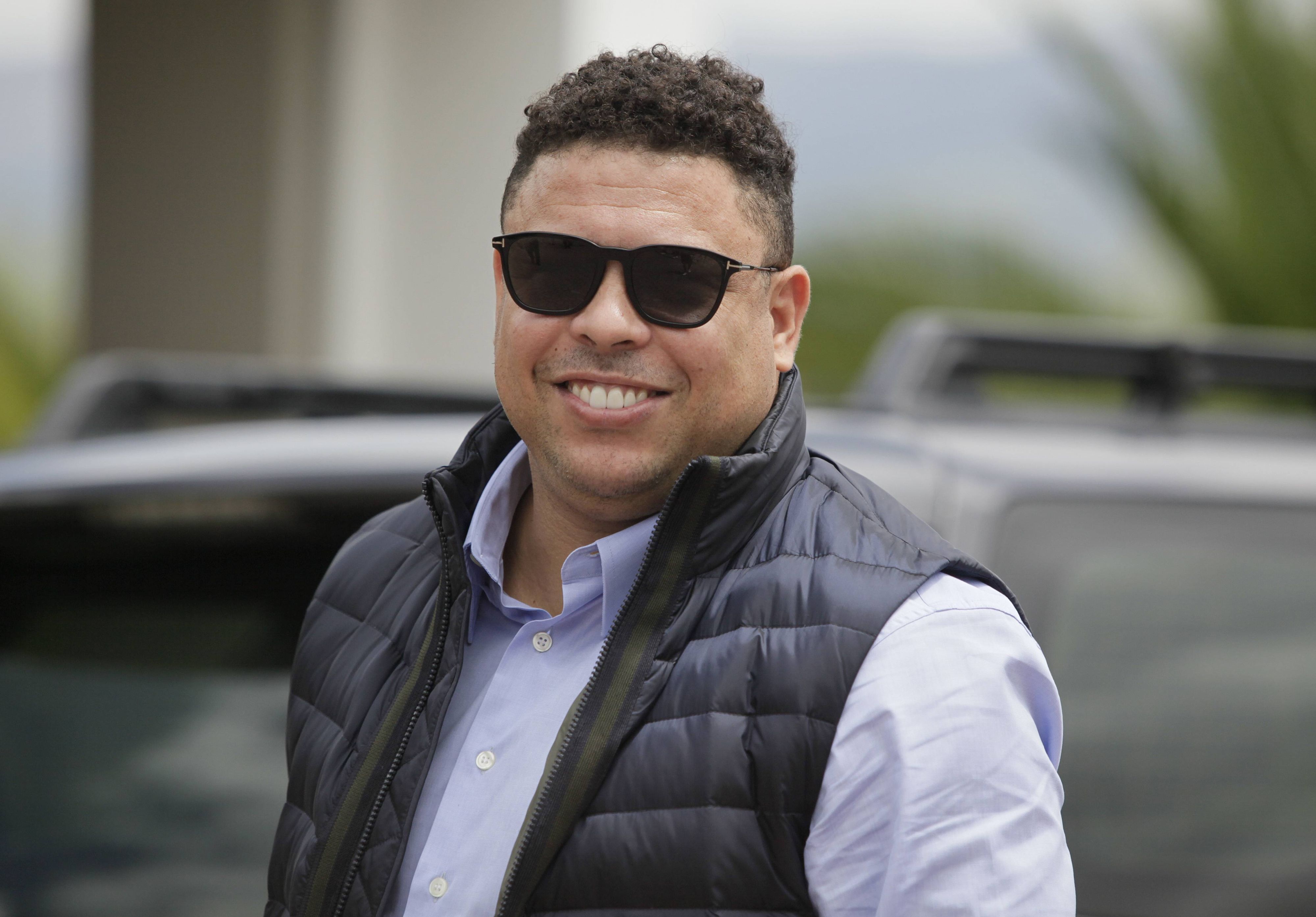 Die Ex-Frau von Ronaldo ist wieder Jungfrau.