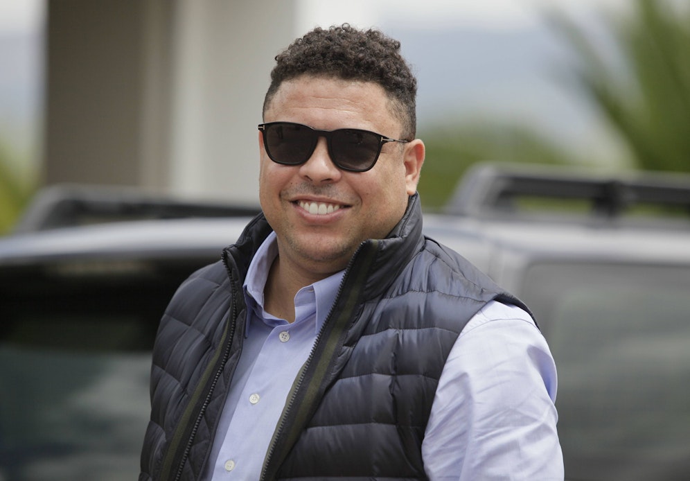 Die Ex-Frau von Ronaldo ist wieder Jungfrau.