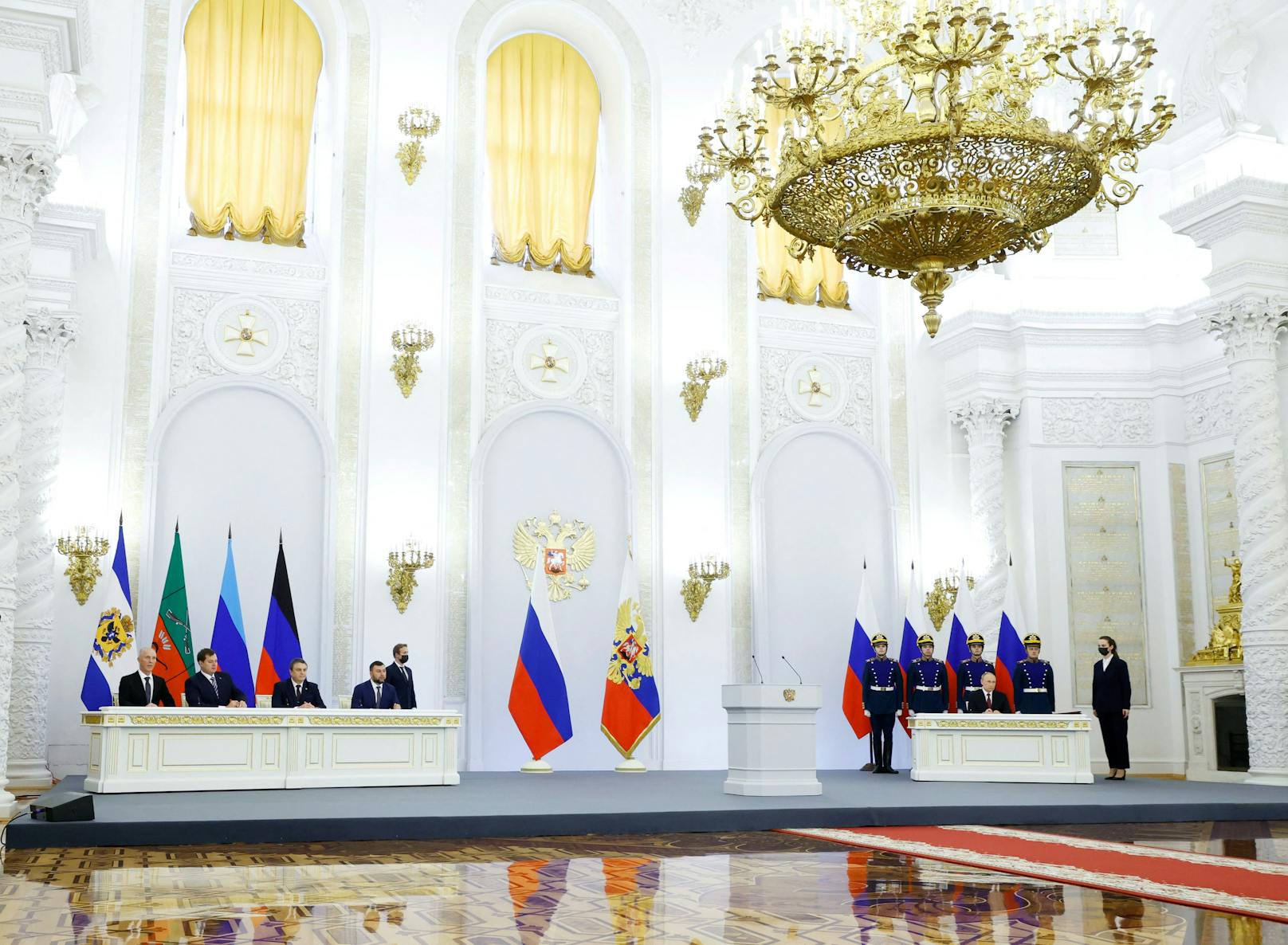 Ebenfalls anwesend im Kreml-Palast:&nbsp;Denis Pushilin, Leonid Pasechnik, Vladimir Saldo, Yevgeny Balitsky.