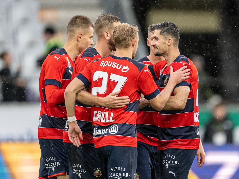 Ein Rapid-Schützenfest bei der WSG Tirol. 