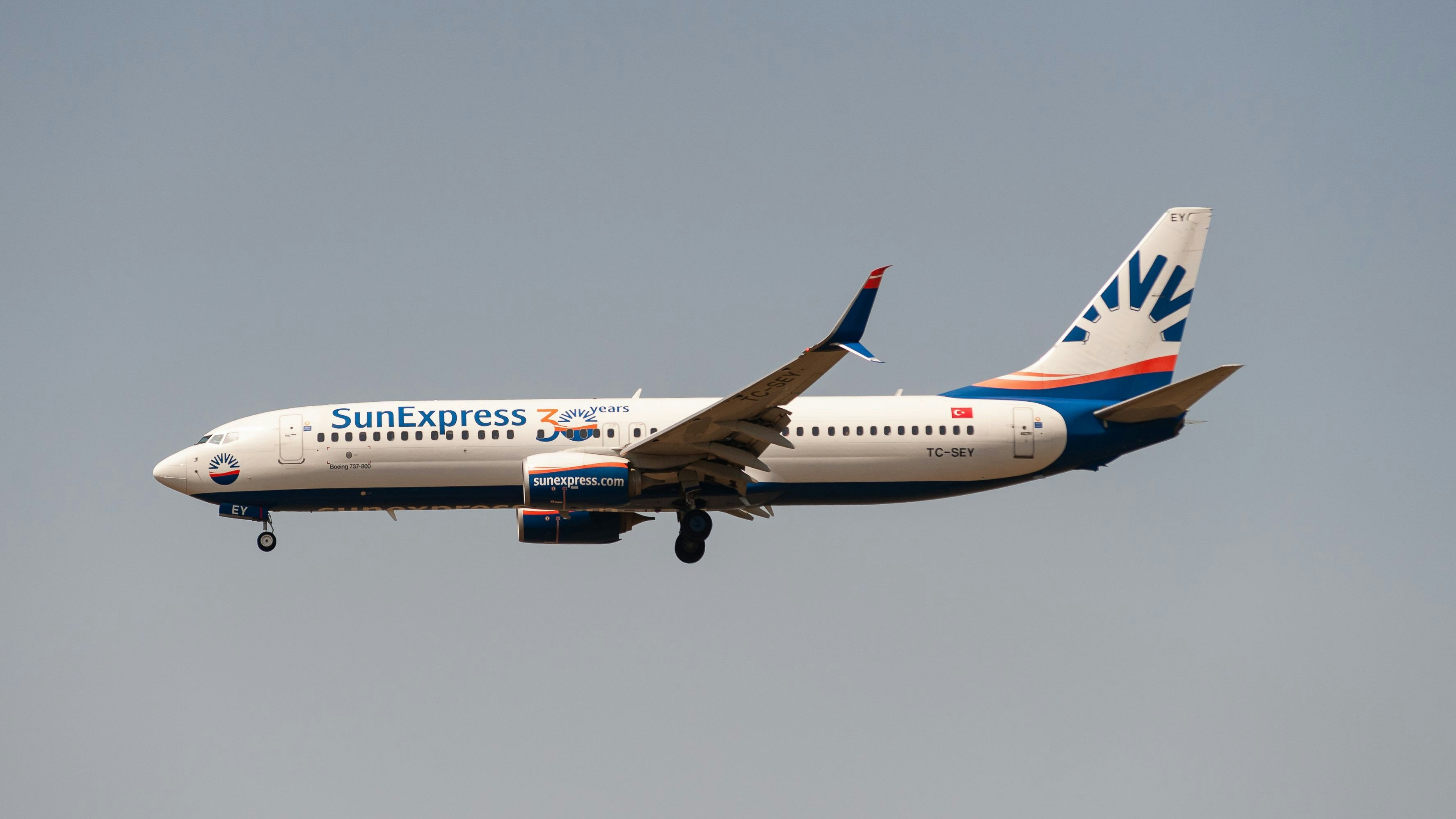 Ein Passagierflugzeug der "SunExpress" musst einen Notruf abgeben. Mit an Board: 200 Menschen.