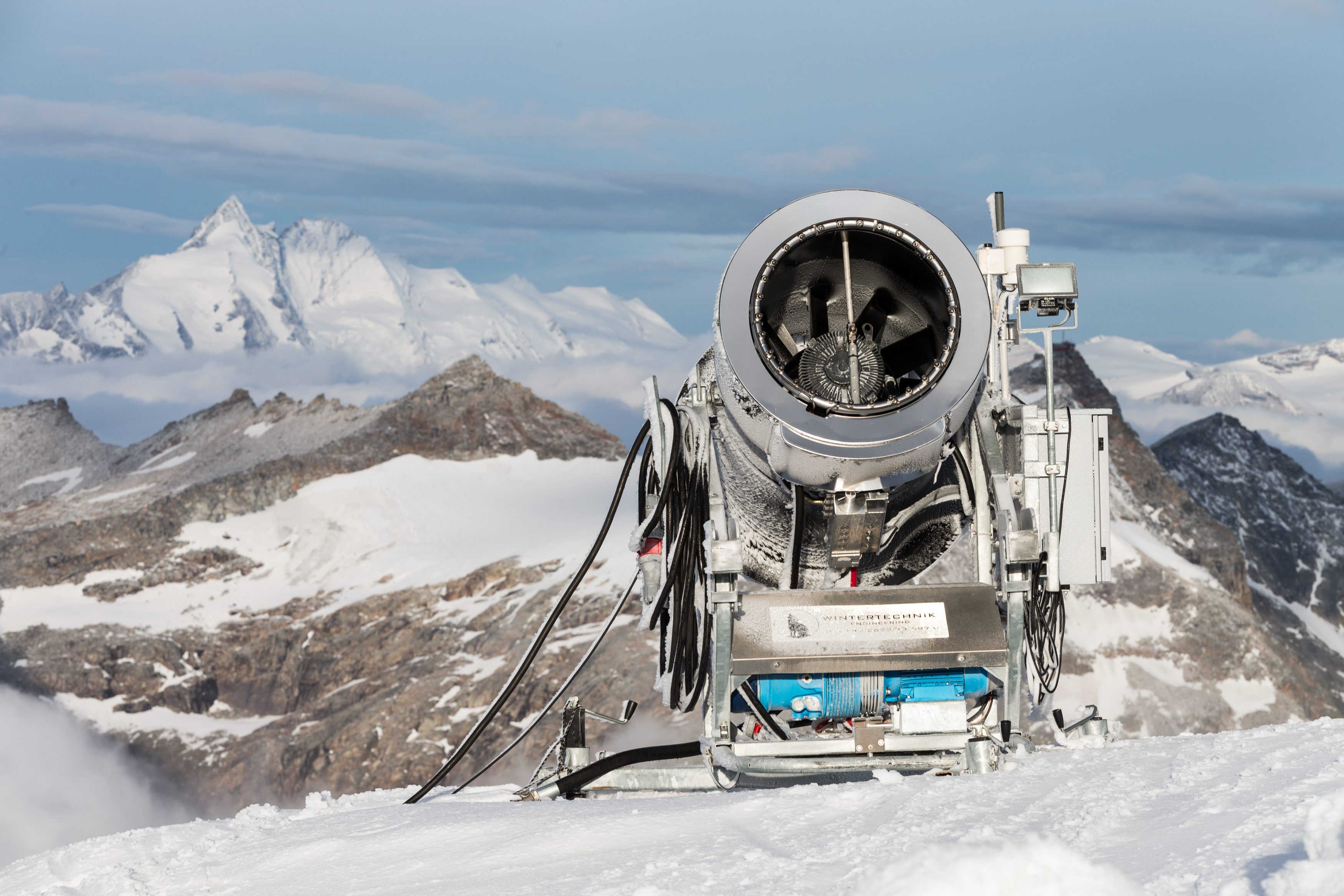 Die Schneekanonen am Mölltaler Gletscher sind seit 15. September in Betrieb.
