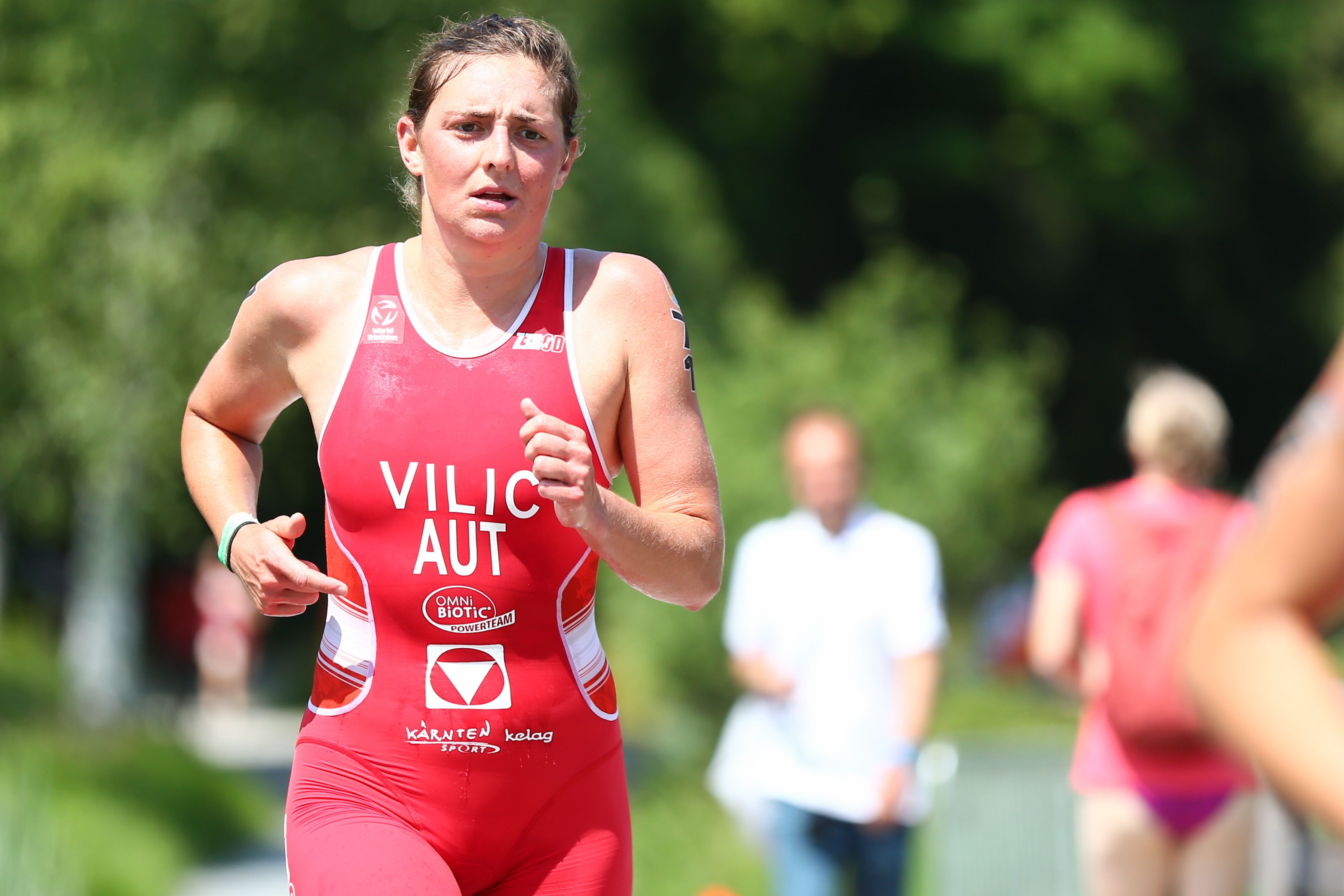 Sara Vilic wurde in Jordanien mit Steinen beworfen