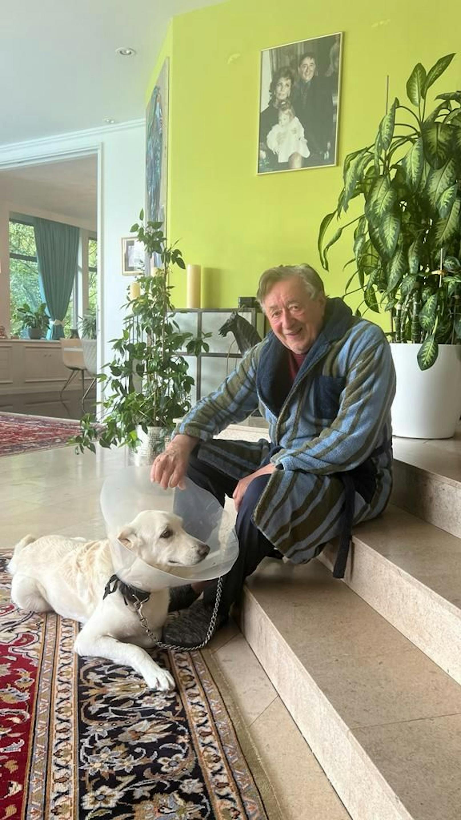 Richard Lugner und sein Hund "Michi".