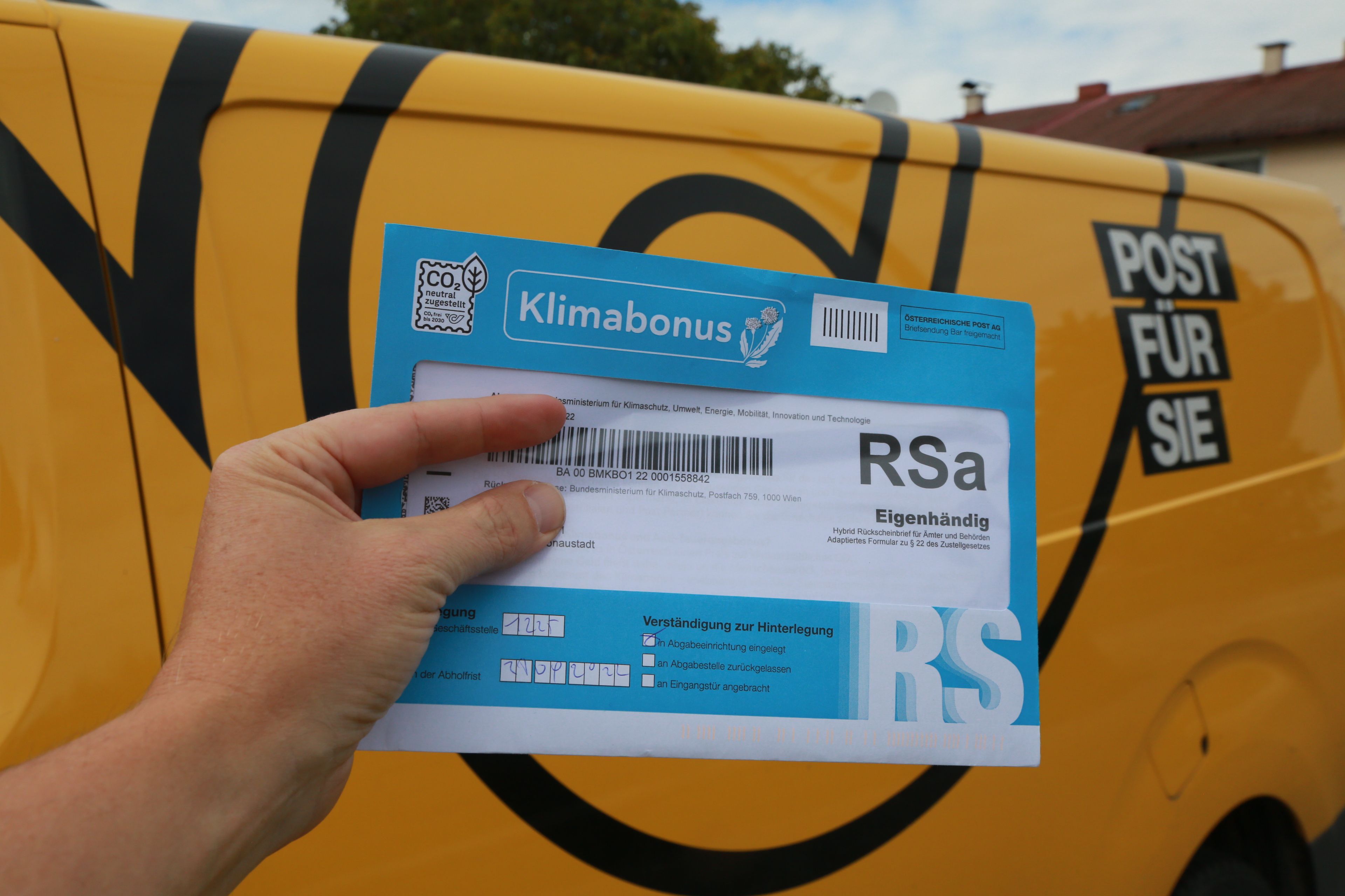 Besser selbst holen: Eine Vollmacht für den Klimabonus kostet 20,40 Euro.