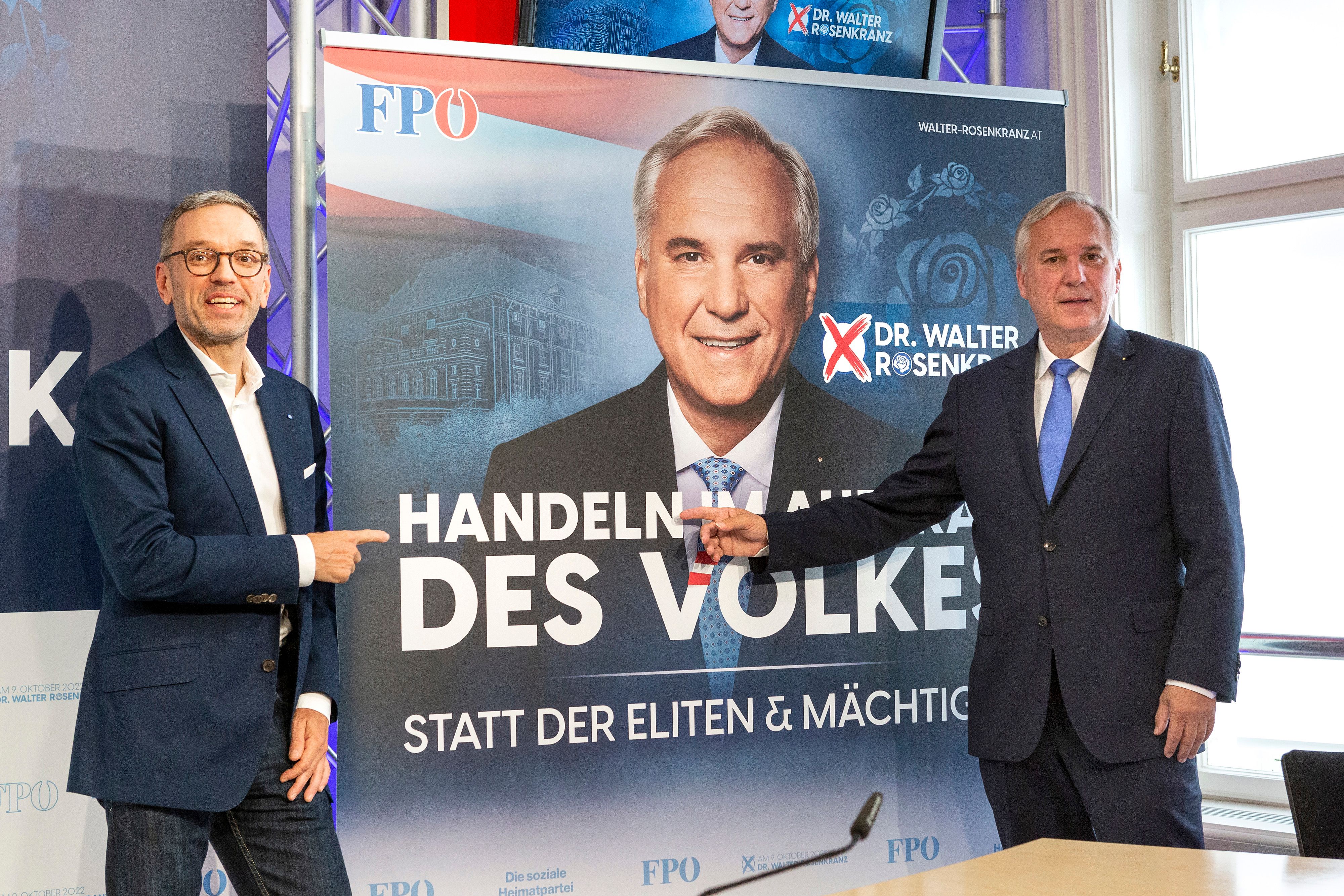 Herbert Kickl und Walter Rosenkranz bei der Plakatpräsentation