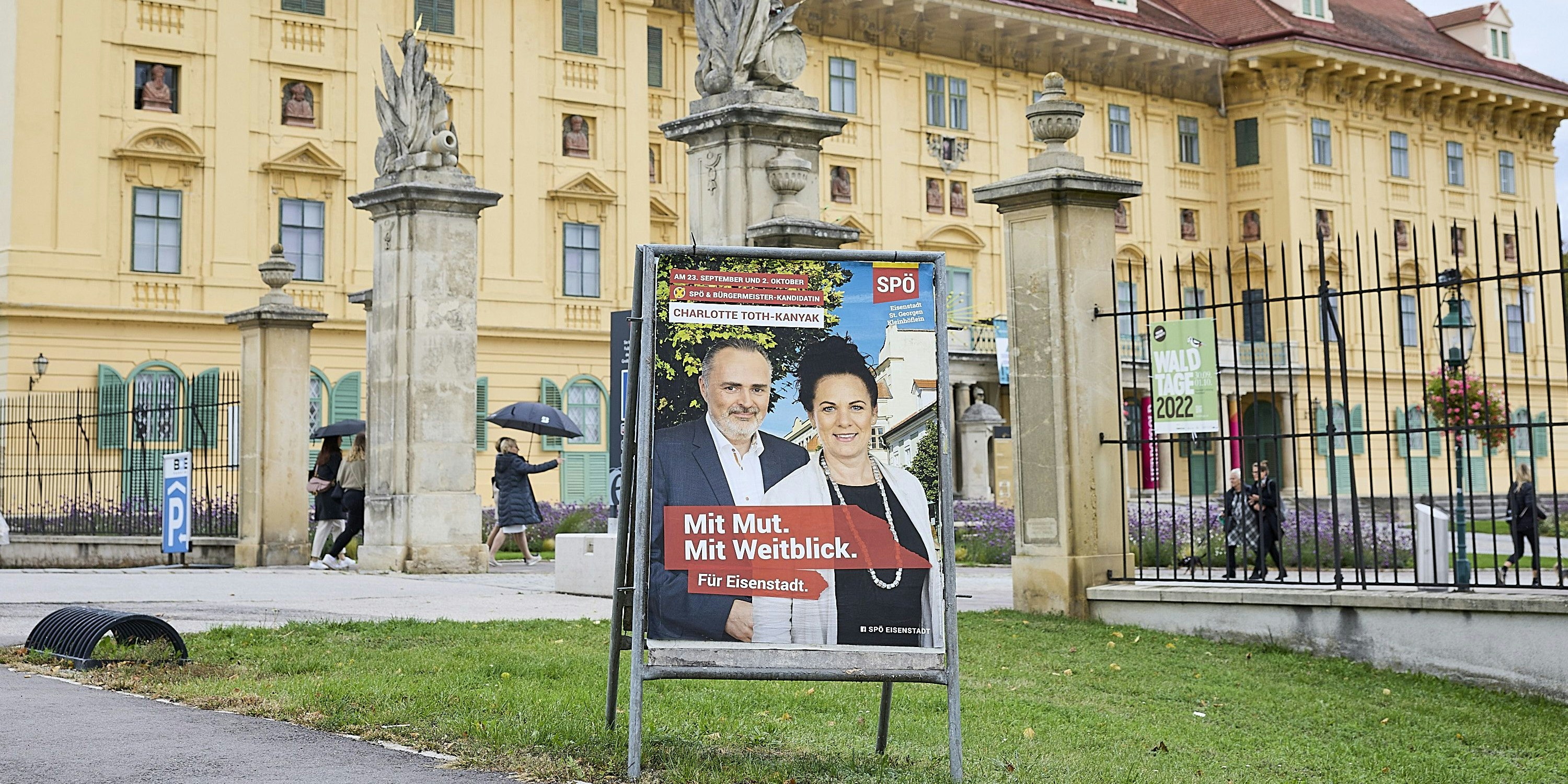 Im Burgenland finden am Sonntag Gemeinderatswahlen statt. Die Wahllokale schließen um 16 Uhr. 