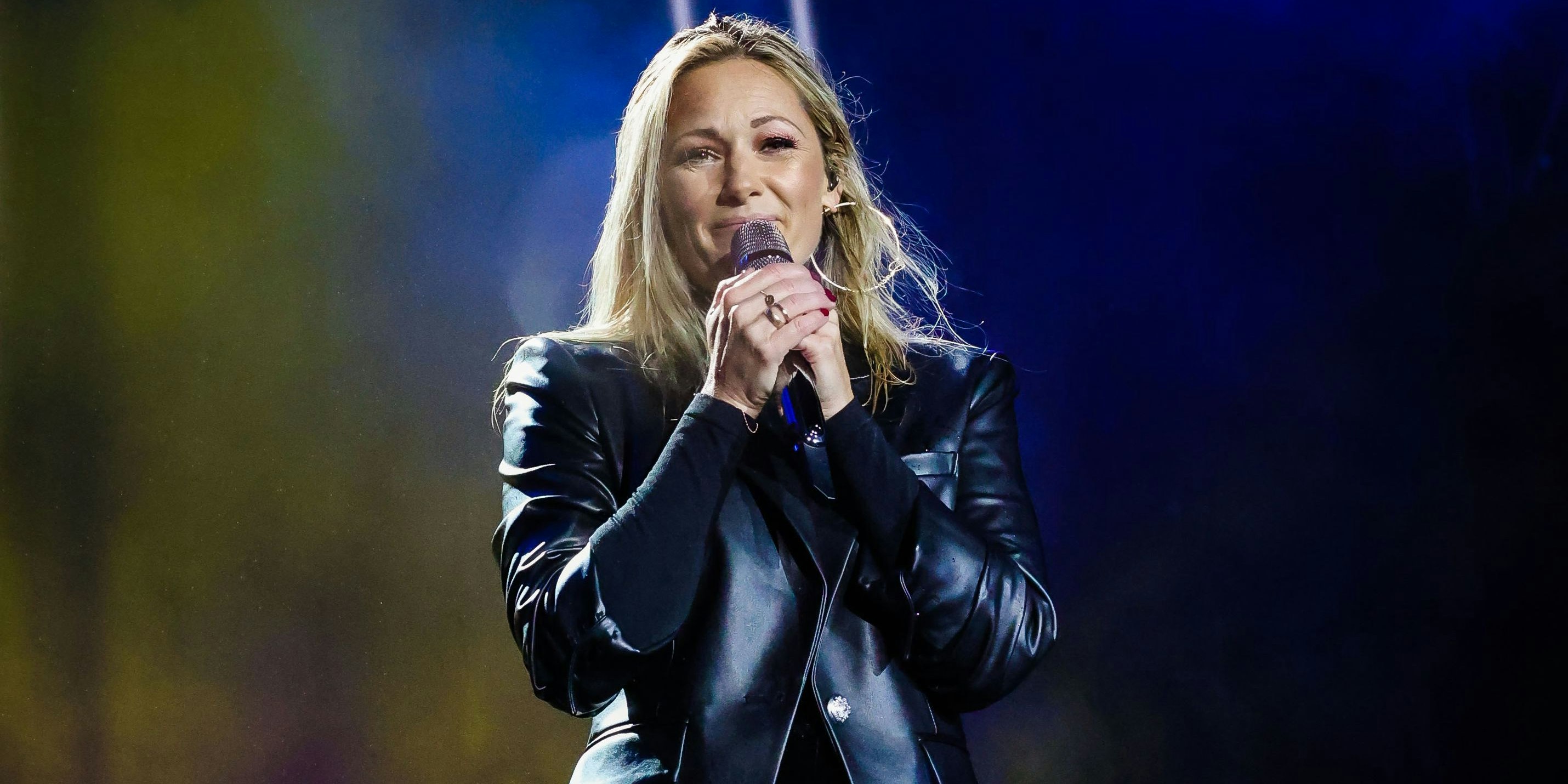 Helene Fischer ganz in Schwarz.