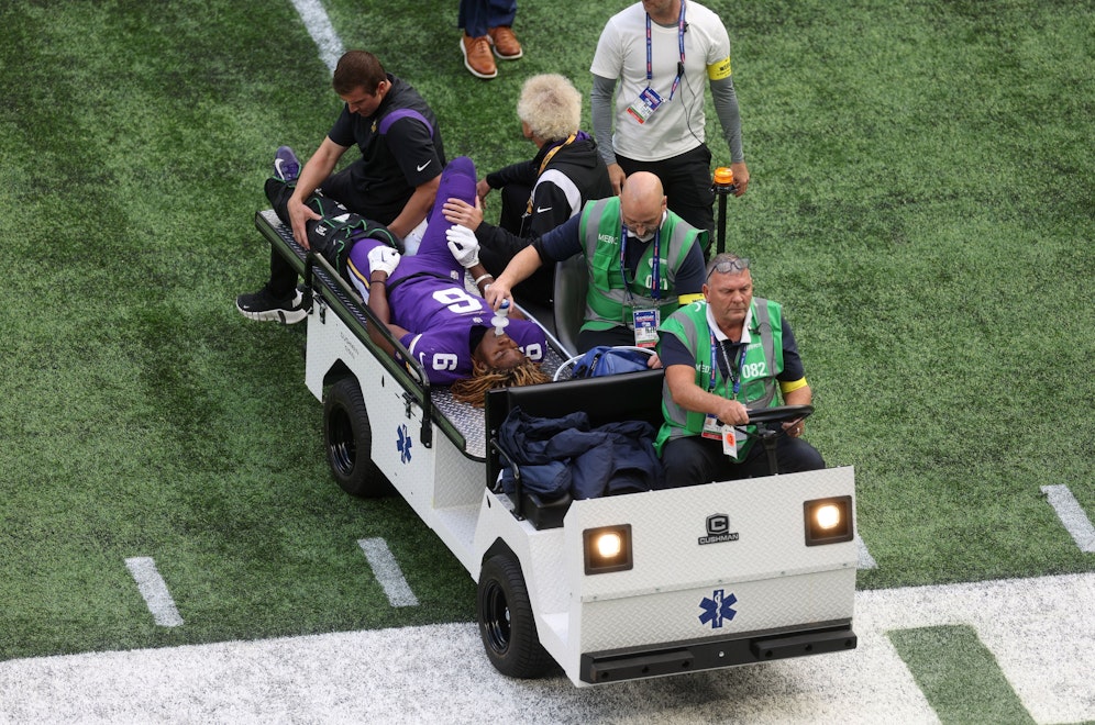 Lewis Cine musste sogar mit Sauerstoff versorgt werden.