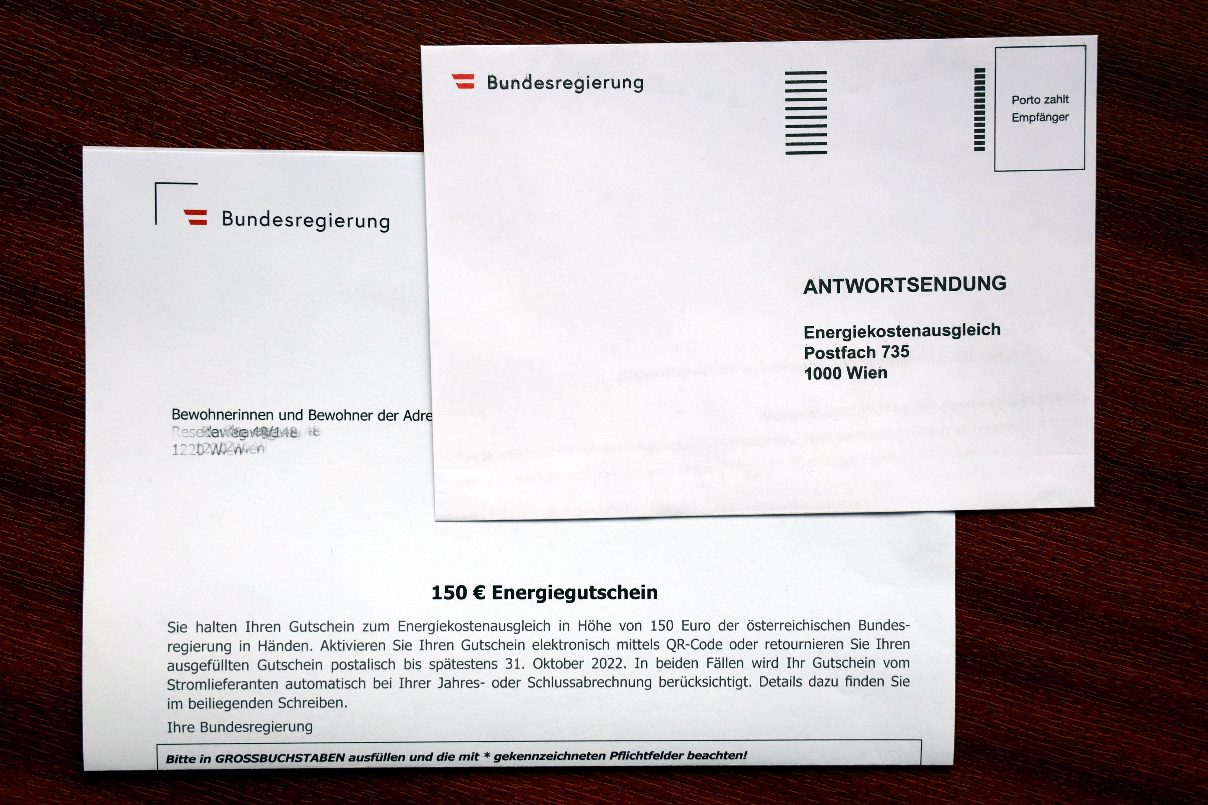 Download von www.picturedesk.com am 03.10.2022 (13:34).  Energiegutschein Energiekostenausgleich der Bundesregierung Wien, 06. 05. 2022 150,- Energiegutschein der Bundesregierung Copyright Karl Schöndorfer TOPPRESS - 20220506_PD2902 - Rechteinfo: Rights Managed (RM)