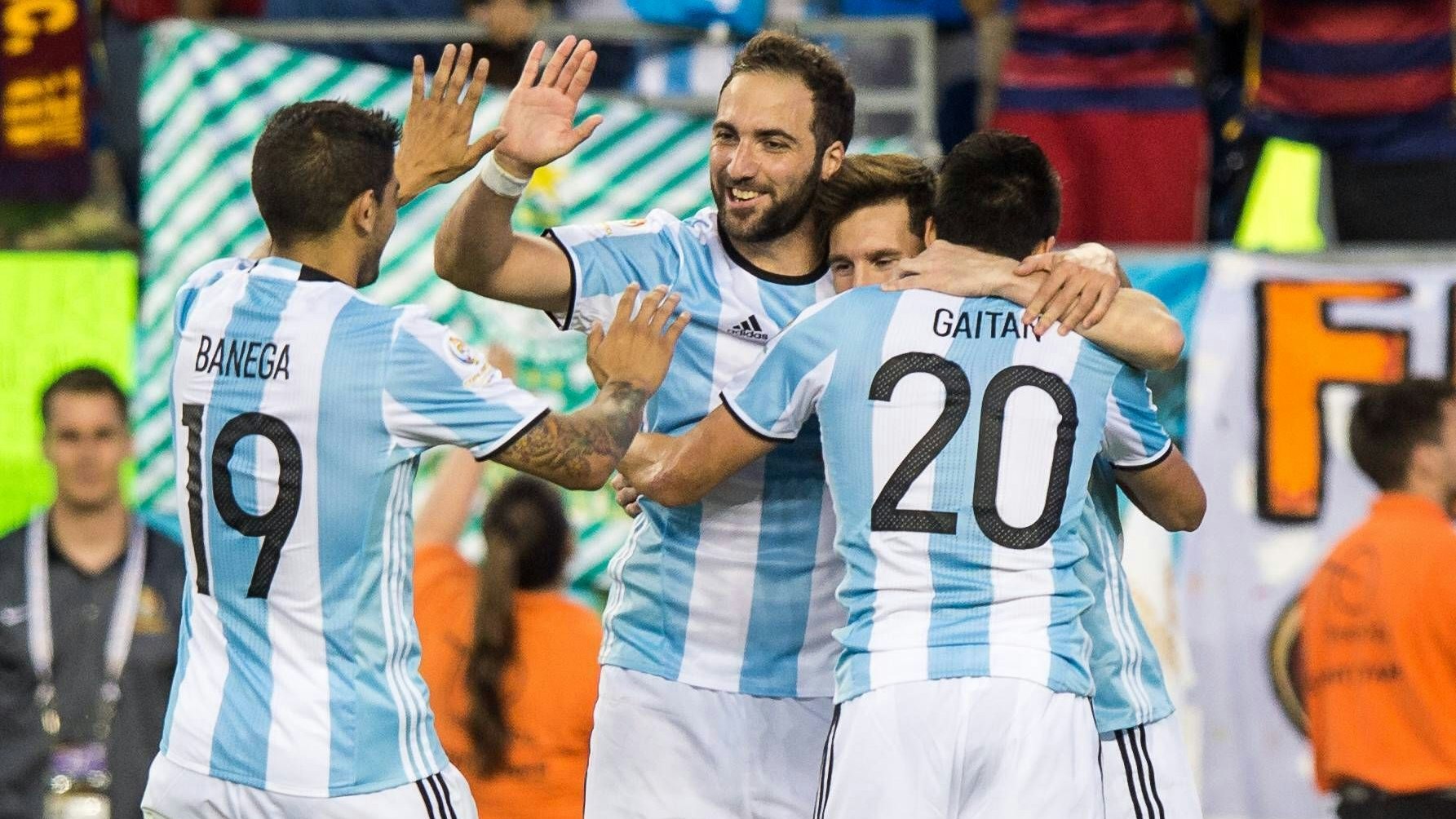 18 June 2016: Argentina midfielder Nicolas Gaitan 20 Argentina midfielder Ever Banega 19 Argentina forward Gonzalo Higuain 9 celebrate Argentina midfielder Lionel Messi 10 goal in the second half during the Copa America Centenario quarterfinal match between the Argentina and Venezuela played at Gillette Stadium in Foxborough, MA. Photo by Dennis Schneidler/Icon Sportswire SOCCER: JUN 18 Copa America Centenario - Quarterfinal - Argentina v Venezuela PUBLICATIONxINxGERxSUIxAUTxHUNxRUSxSWExNORxONLY Icon0618160715
