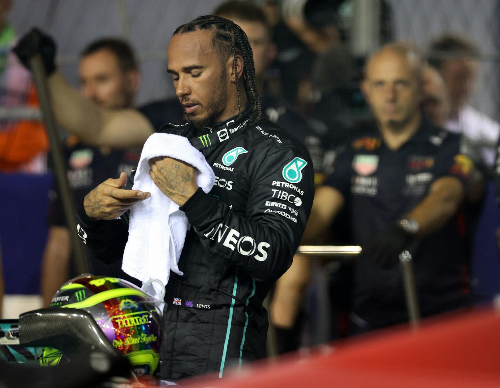 9. Lewis Hamilton (Mercedes) - Note: 3. Der Rekordchampion war ganz stark unterwegs, hat sich aber dann verbremst und mit dem Kracher in den Reifenstapel die Chance auf einen Podestplatz weggeworfen - schade