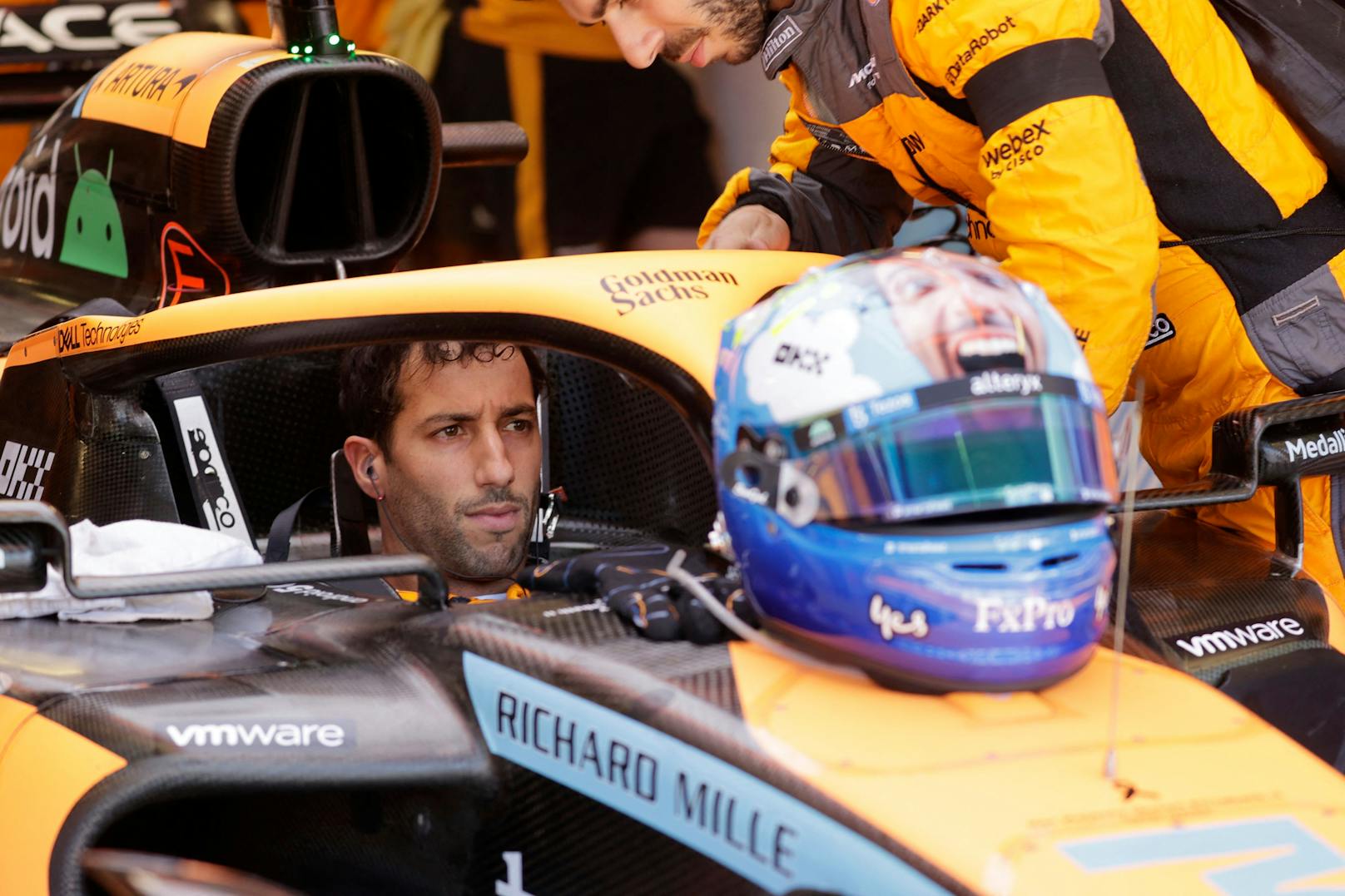 5. Daniel Ricciardo (McLaren) - Note: 1. Ein ganz starkes Lebenszeichen des australischen „Frühpensionisten“, der sich Dank fehlerfreier Fahrt und sehr guter Boxenstrategie ganz weit nach vorne kämpfen konnte