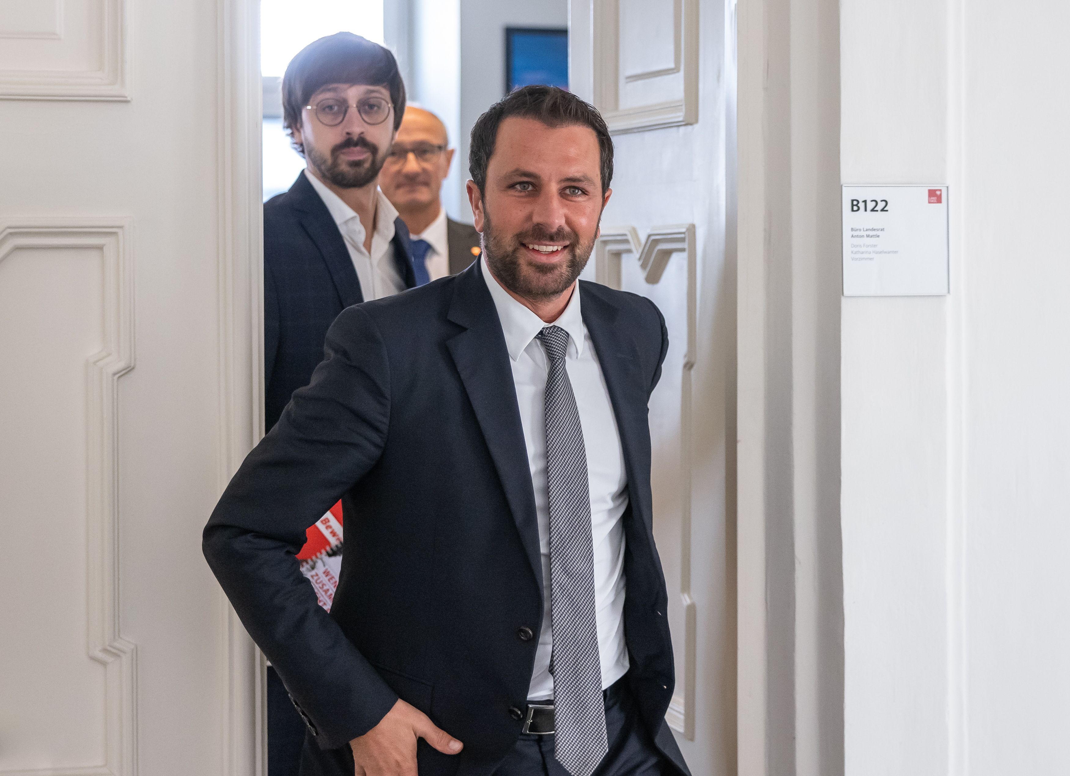 Lukas Matt (SPÖ), Anton Mattle (ÖVP) und Georg Dornauer (SPÖ) starteten in die Sondierungsgespräche