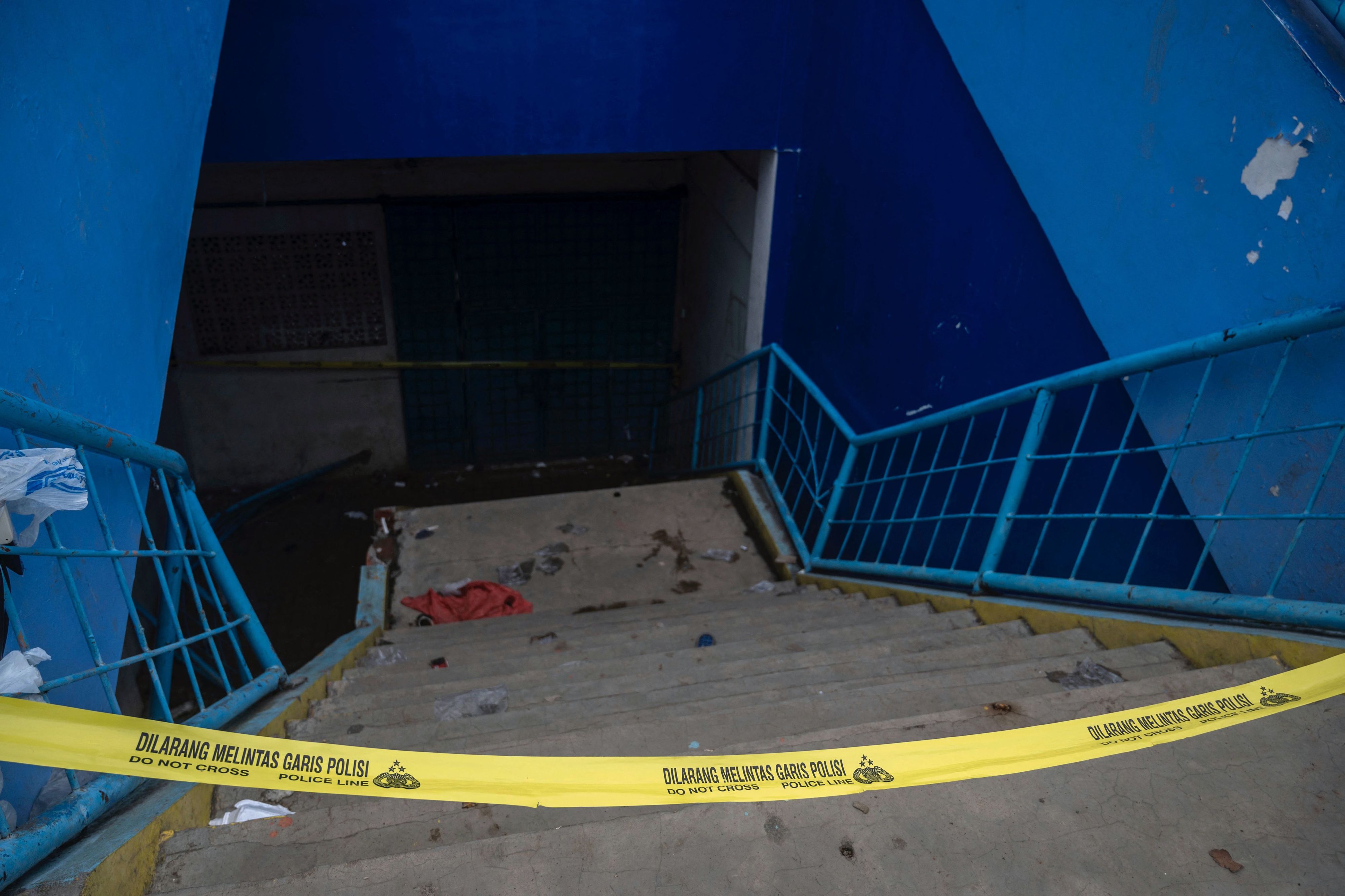 Bei einem Fußballspiel in Indonesien kamen über 100 Menschen ums Leben.