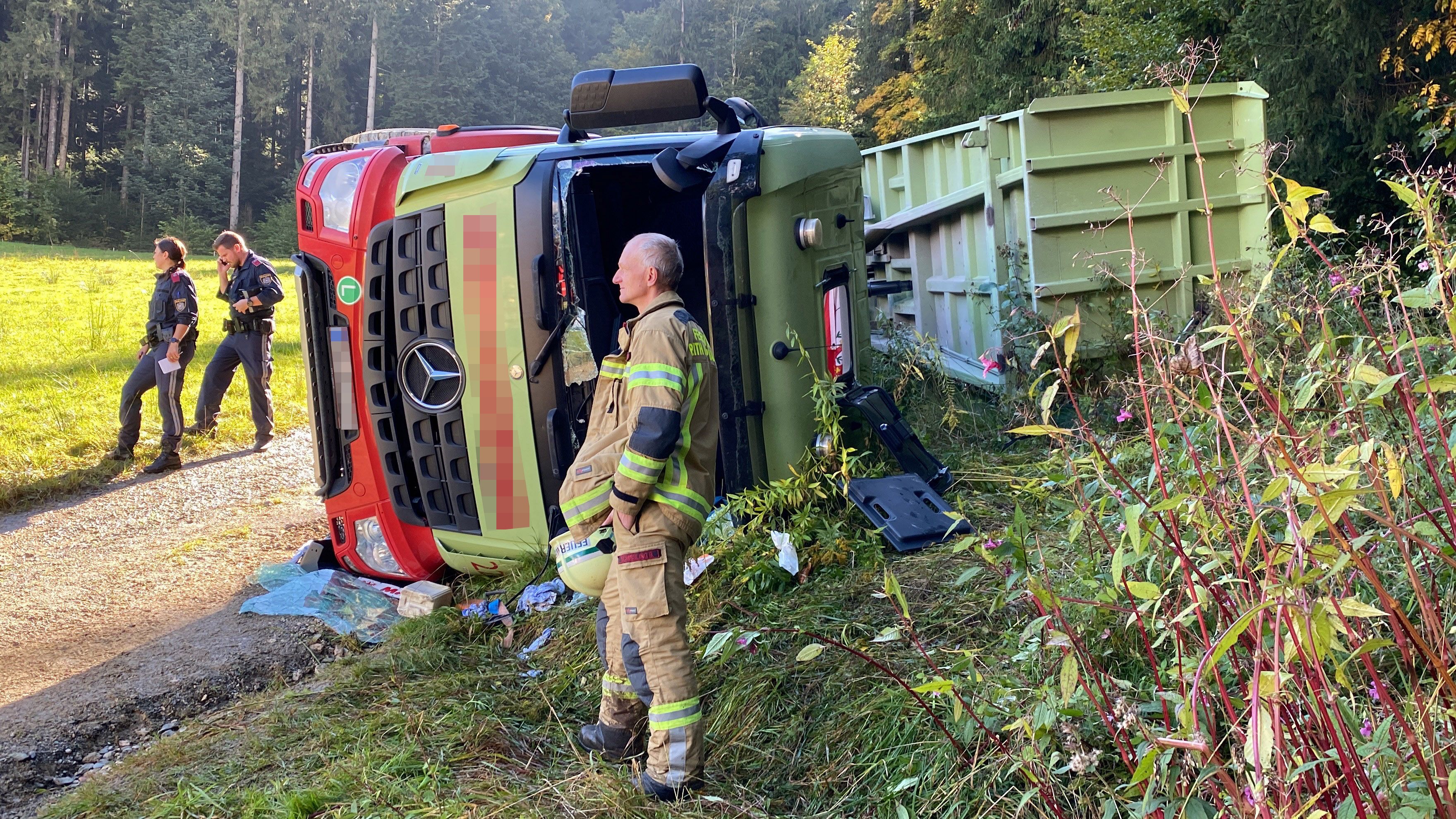 Unfall mit Lkw in Reith im Alpbachtal -Fotocredit: ZOOM.TIROL 