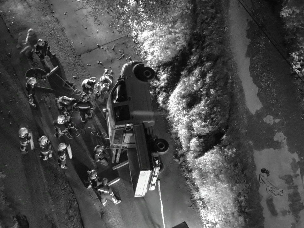 Mittels Drohne konnte das Unfallwrack gefunden werden.