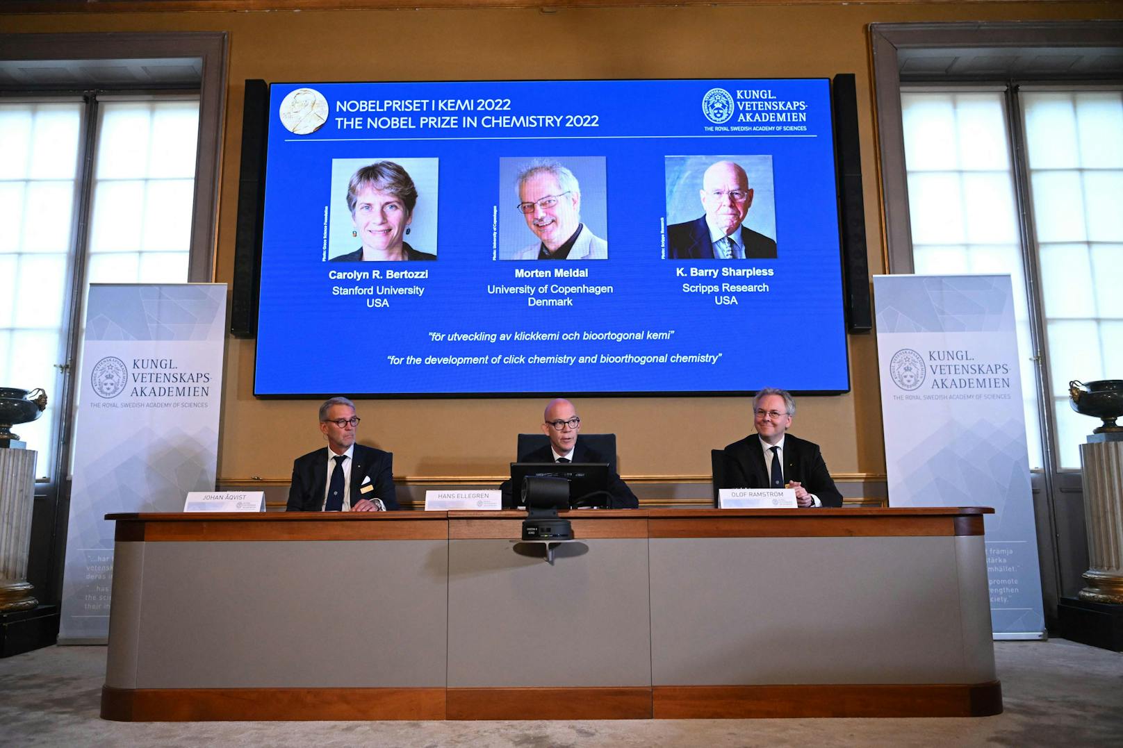 Carolyn R. Bertozzi (USA), Morten Meldal (Dänemark) und K. Barry Sharpless (USA) erhielten den Nobelpreis für Chemie.