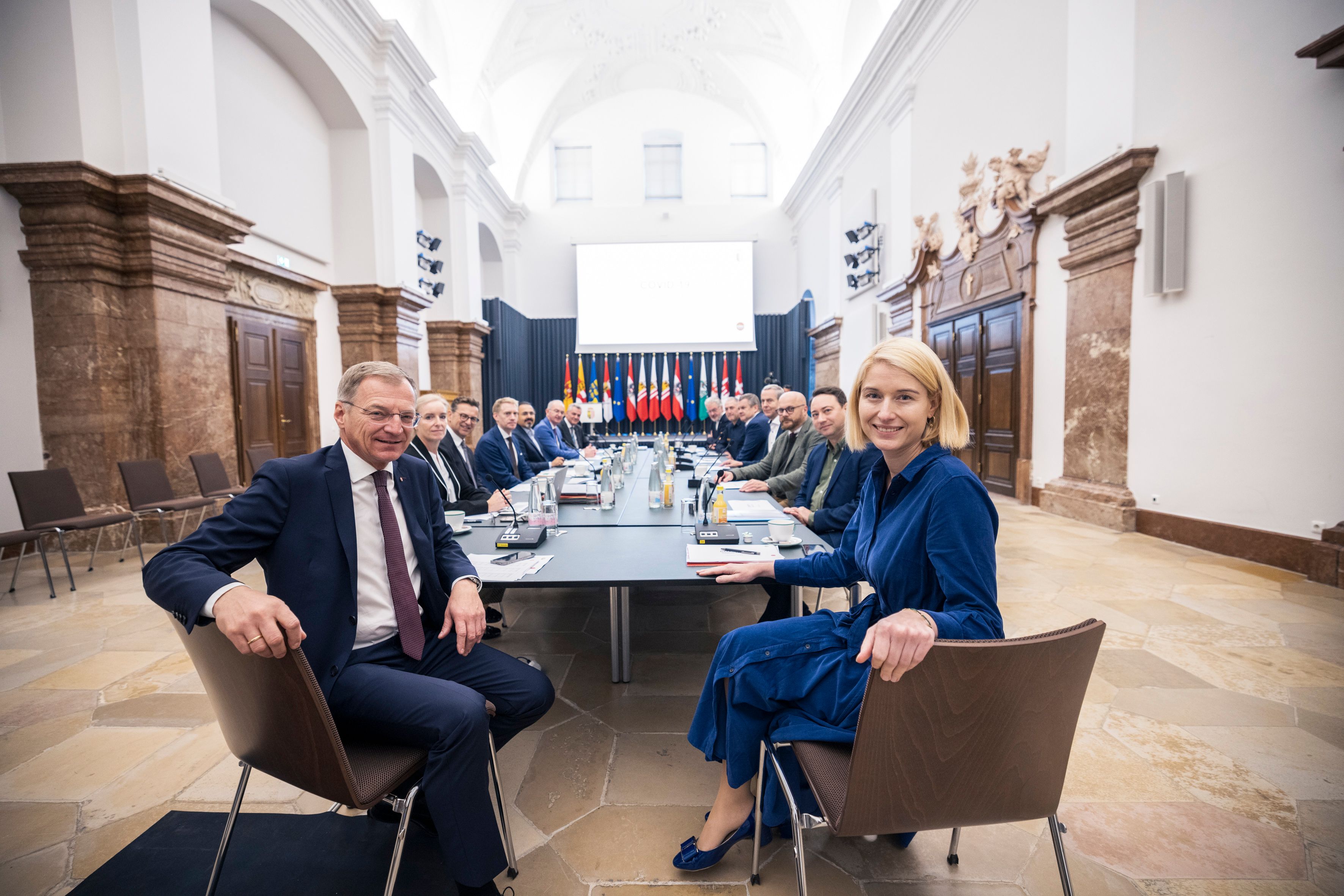 Die Landespolitik besprach mit Experten die aktuelle Corona-Situation.