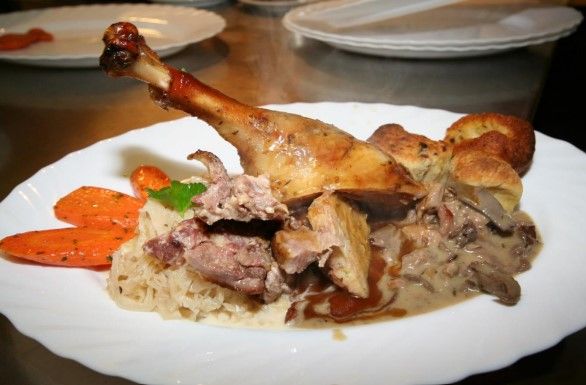 Eine Portion Gänsebraten wird um 66 Cent teurer als im Vorjahr.